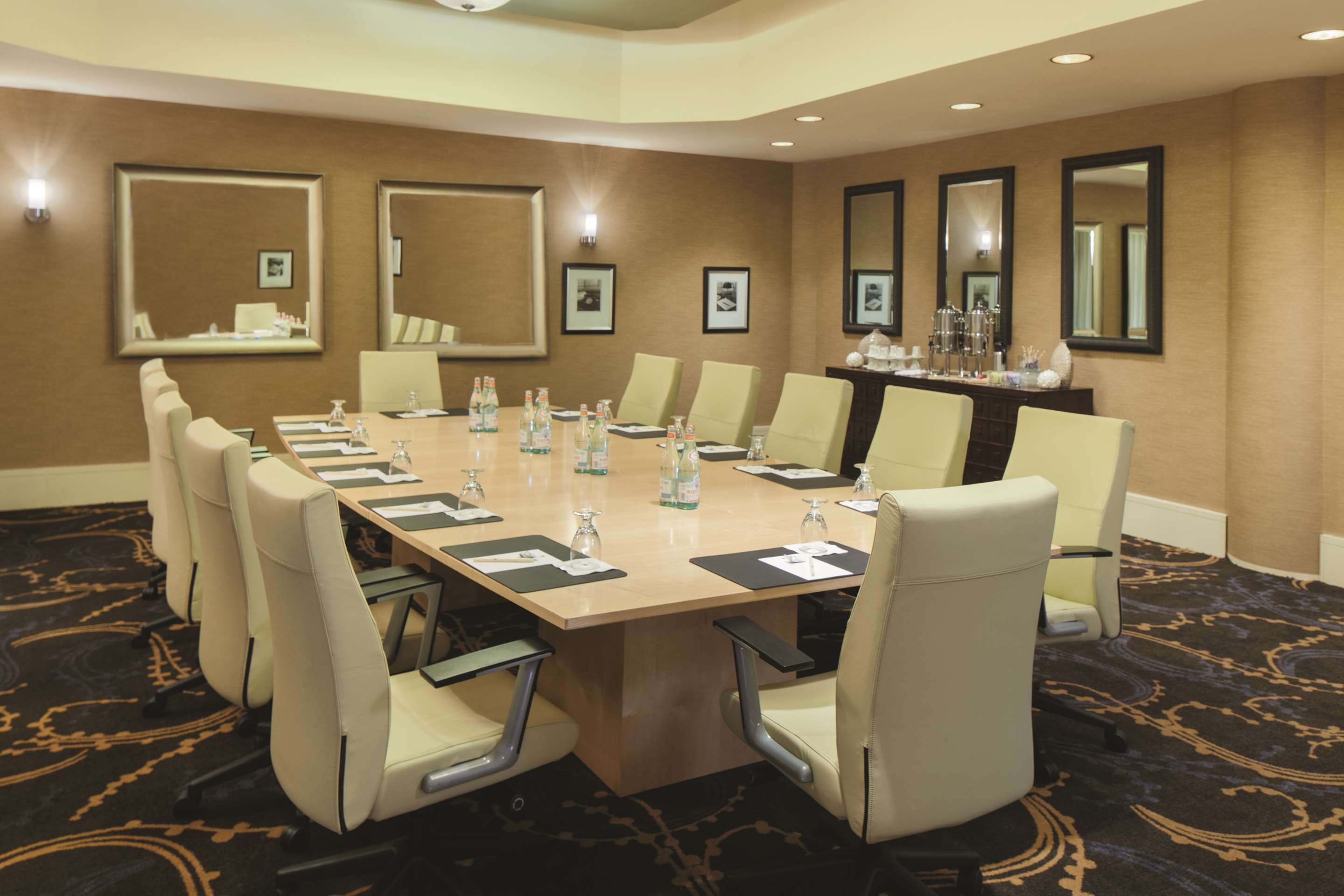 Meeting Room | DoubleTree by Hilton Hotel Orlando Downtown