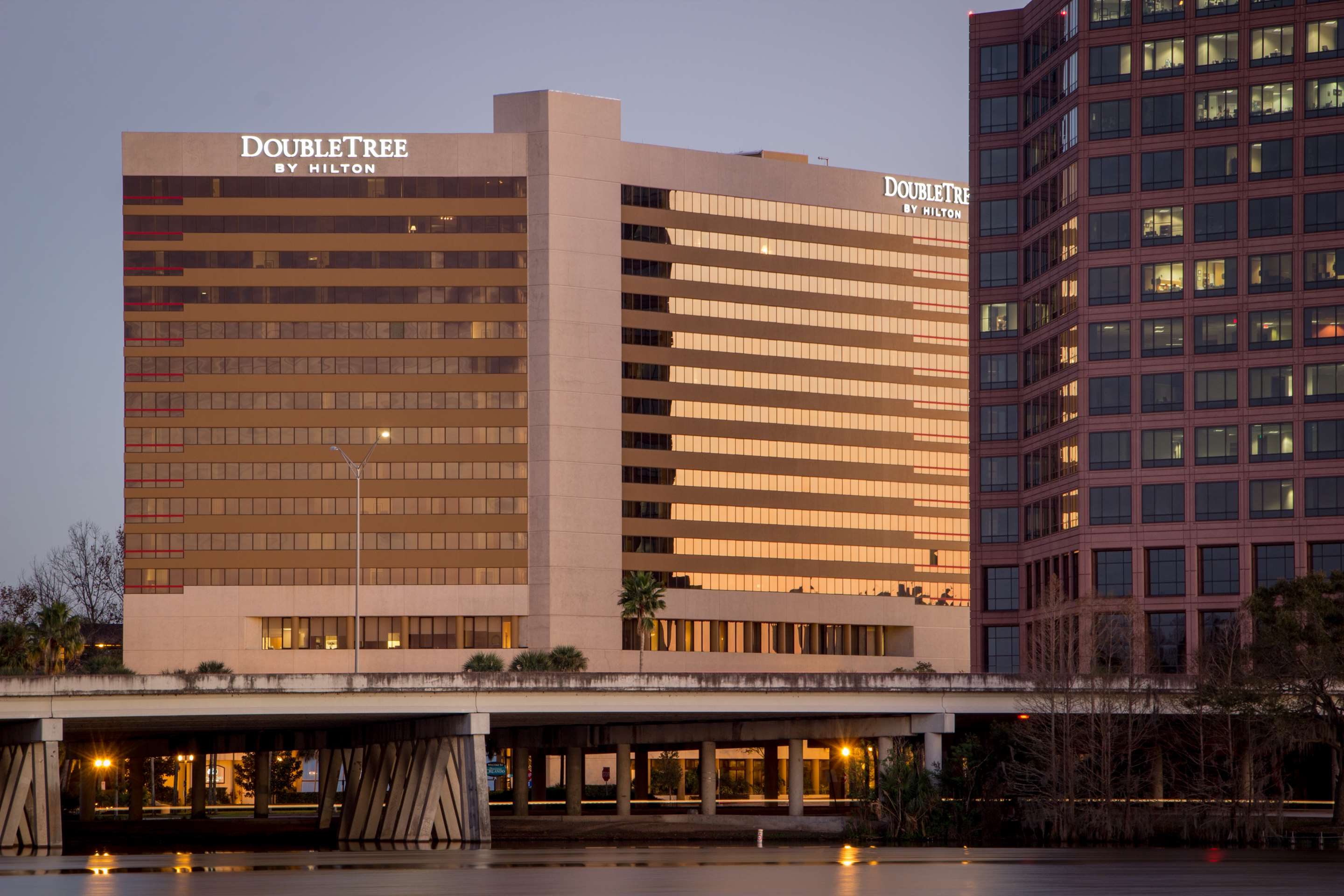 Exterior | DoubleTree by Hilton Hotel Orlando Downtown