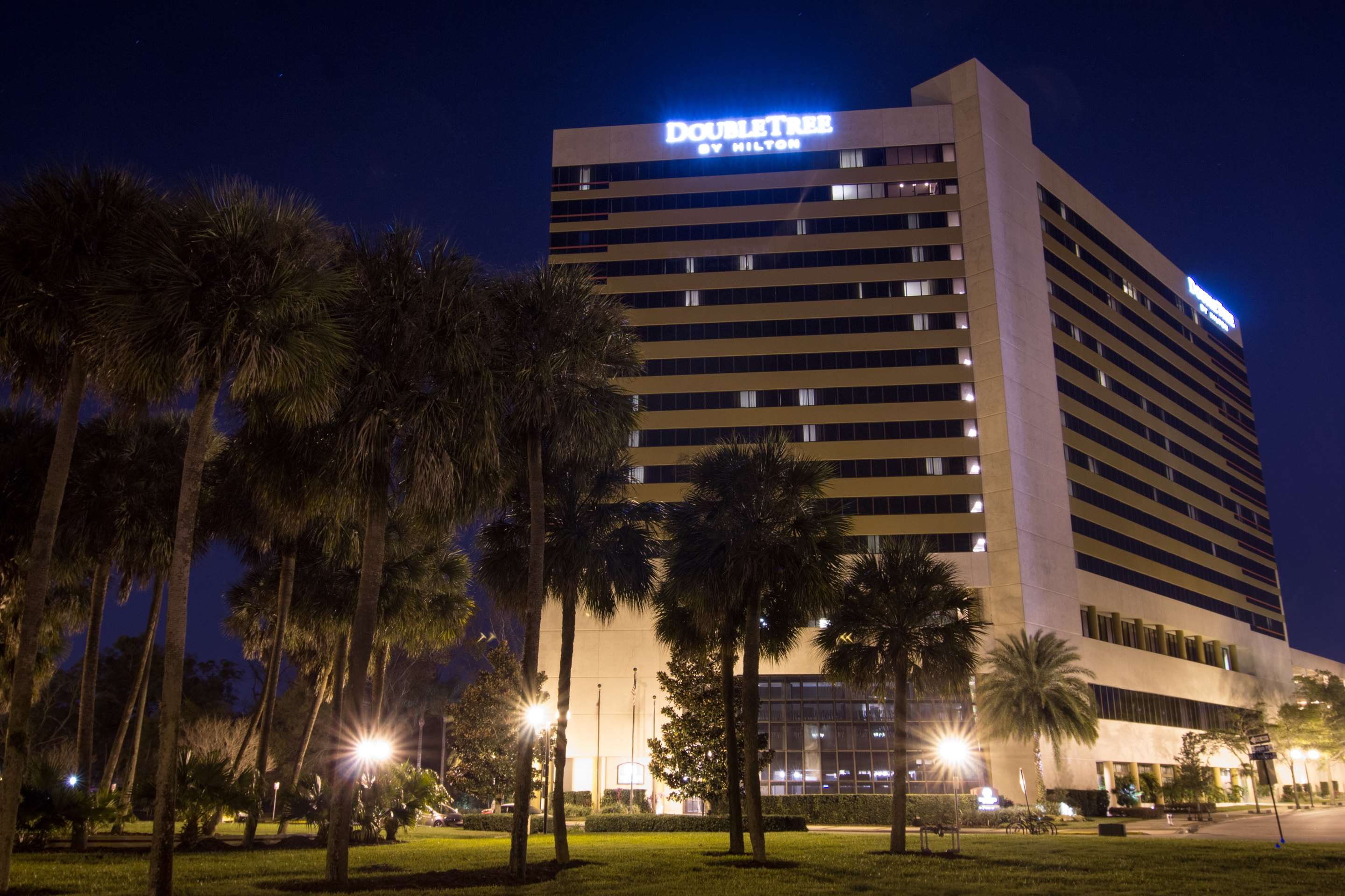 Exterior | DoubleTree by Hilton Hotel Orlando Downtown