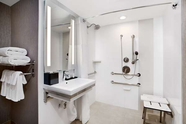  - Embassy Suites International Drive Orlando