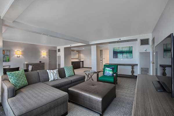  - DoubleTree by Hilton Universal Studios Orlando - I-4, Exit 75B