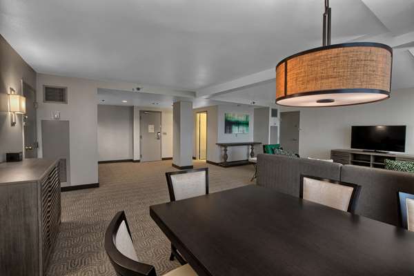  - DoubleTree by Hilton Universal Studios Orlando - I-4, Exit 75B