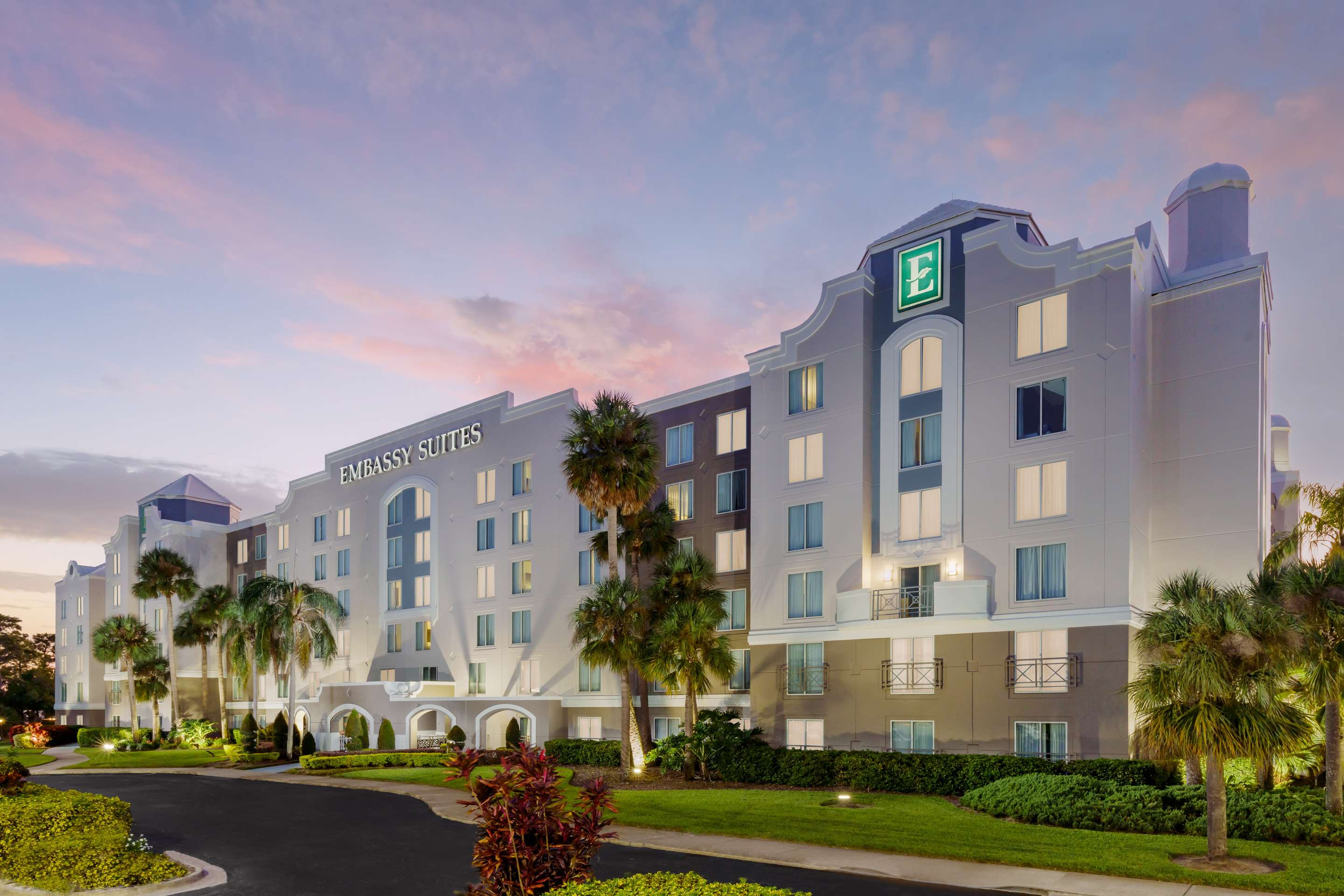 Exterior | Embassy Suites by Hilton Orlando Lake Buena Vista Resort