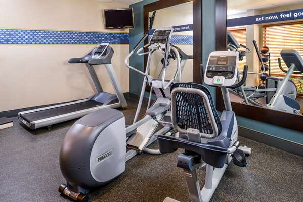 Fitness/ Exercise Room - Hampton Inn Universal Studios Orlando