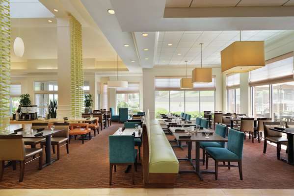Restaurant - Hilton Garden Inn East Harrisburg - I-83, Exit 45