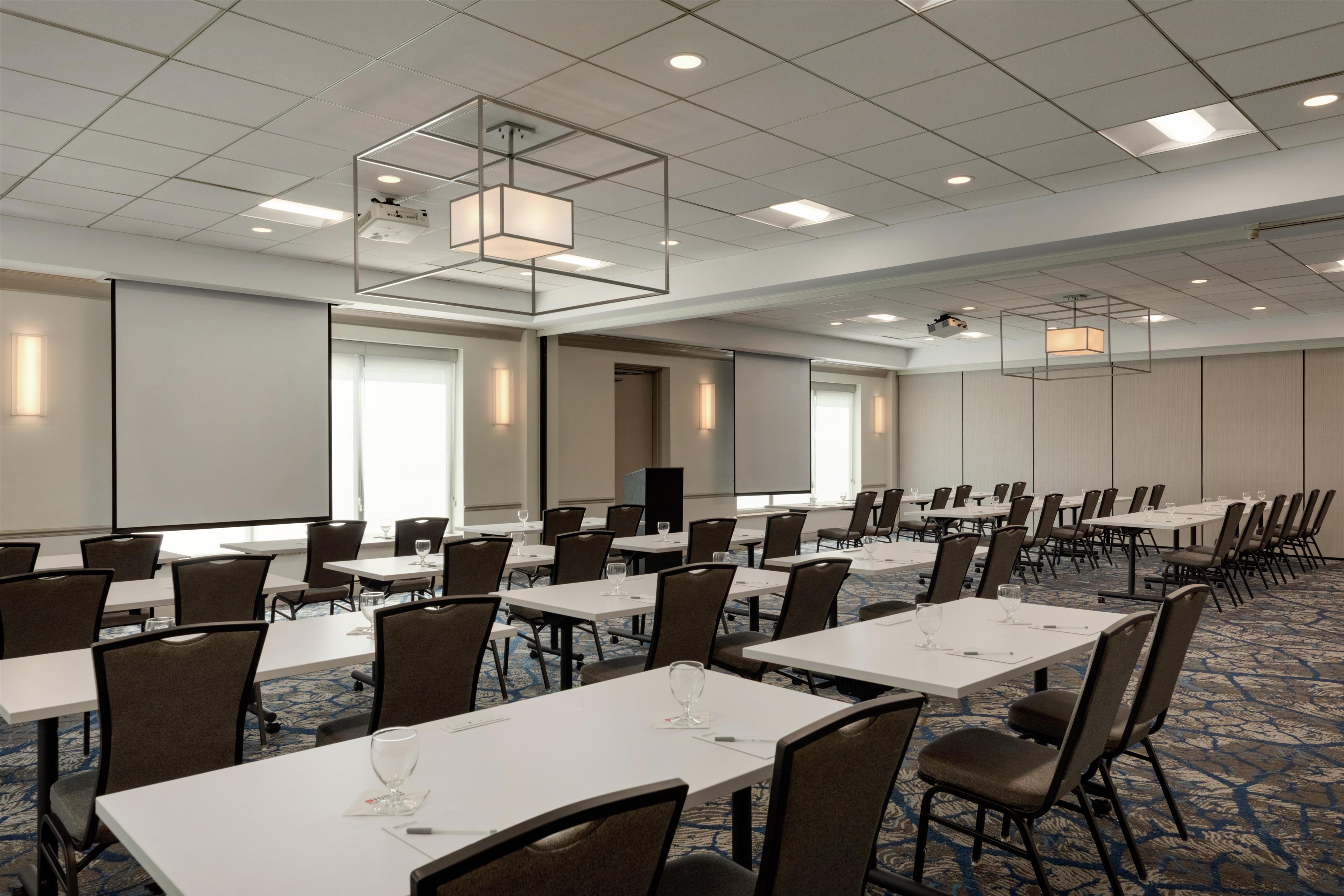 Meeting Room | Hilton Garden Inn Harrisburg East