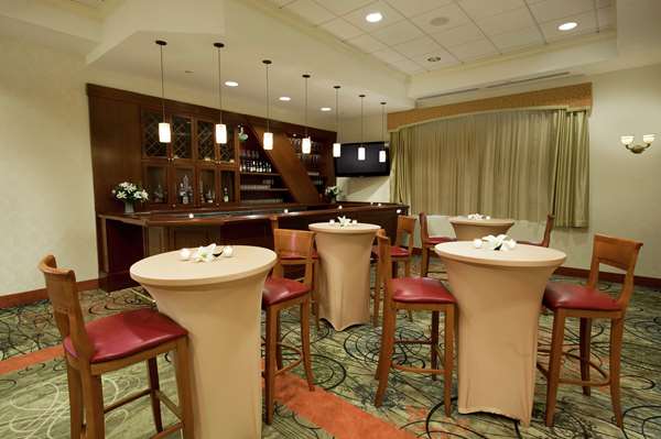 Bar - Homewood Suites by Hilton Meadowlands East Rutherford