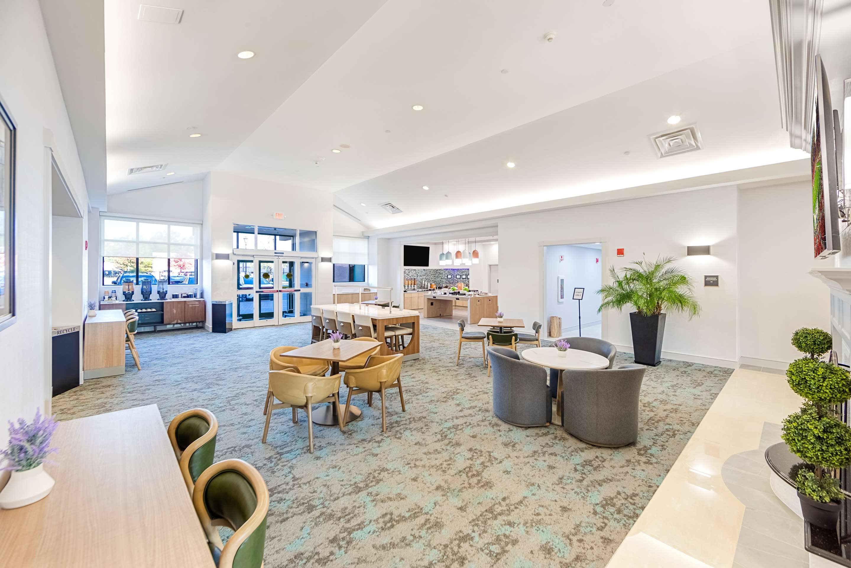 Lobby | Homewood Suites by Hilton East Rutherford - Meadowlands