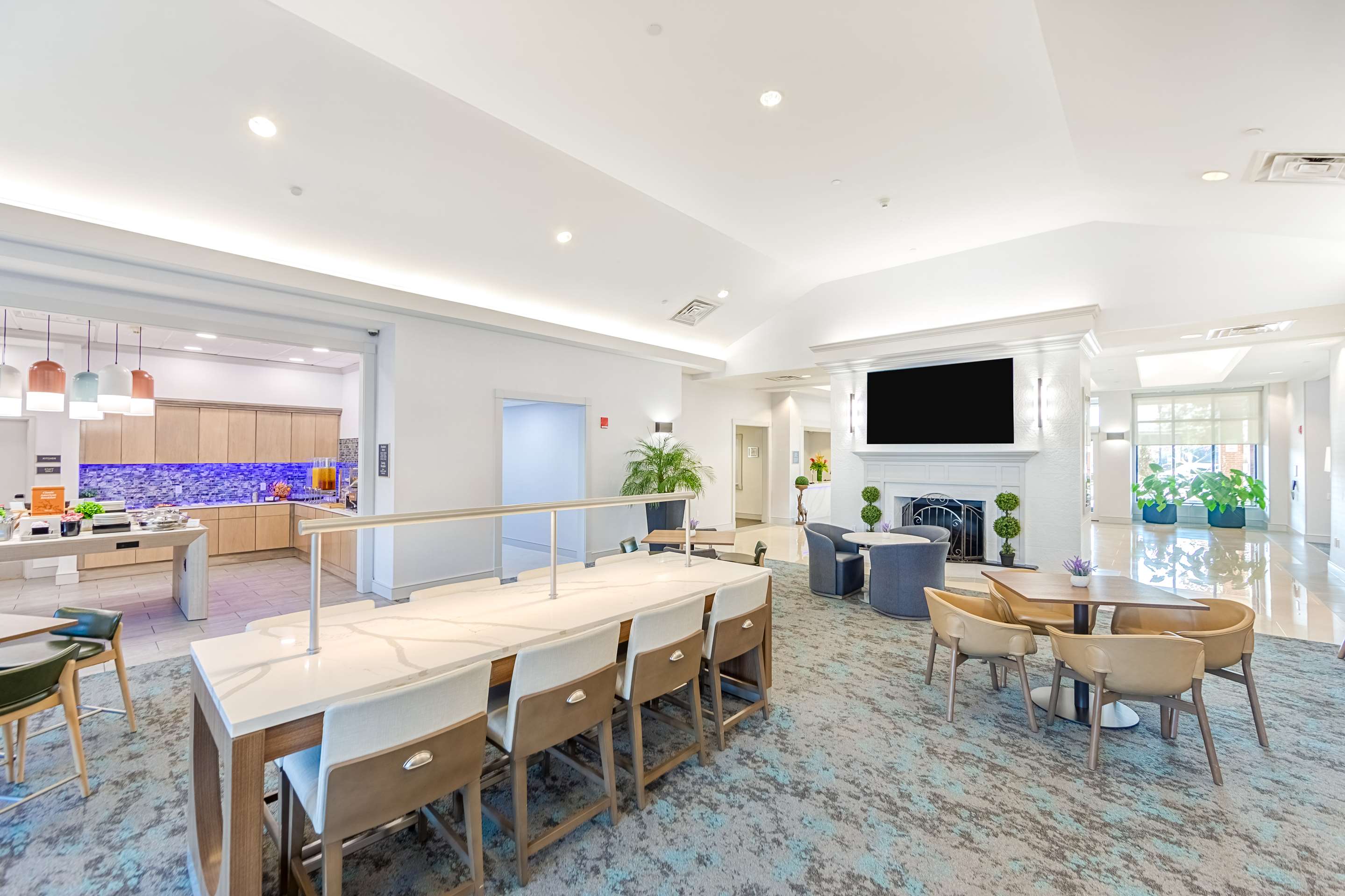 Breakfast Area | Homewood Suites by Hilton East Rutherford - Meadowlands