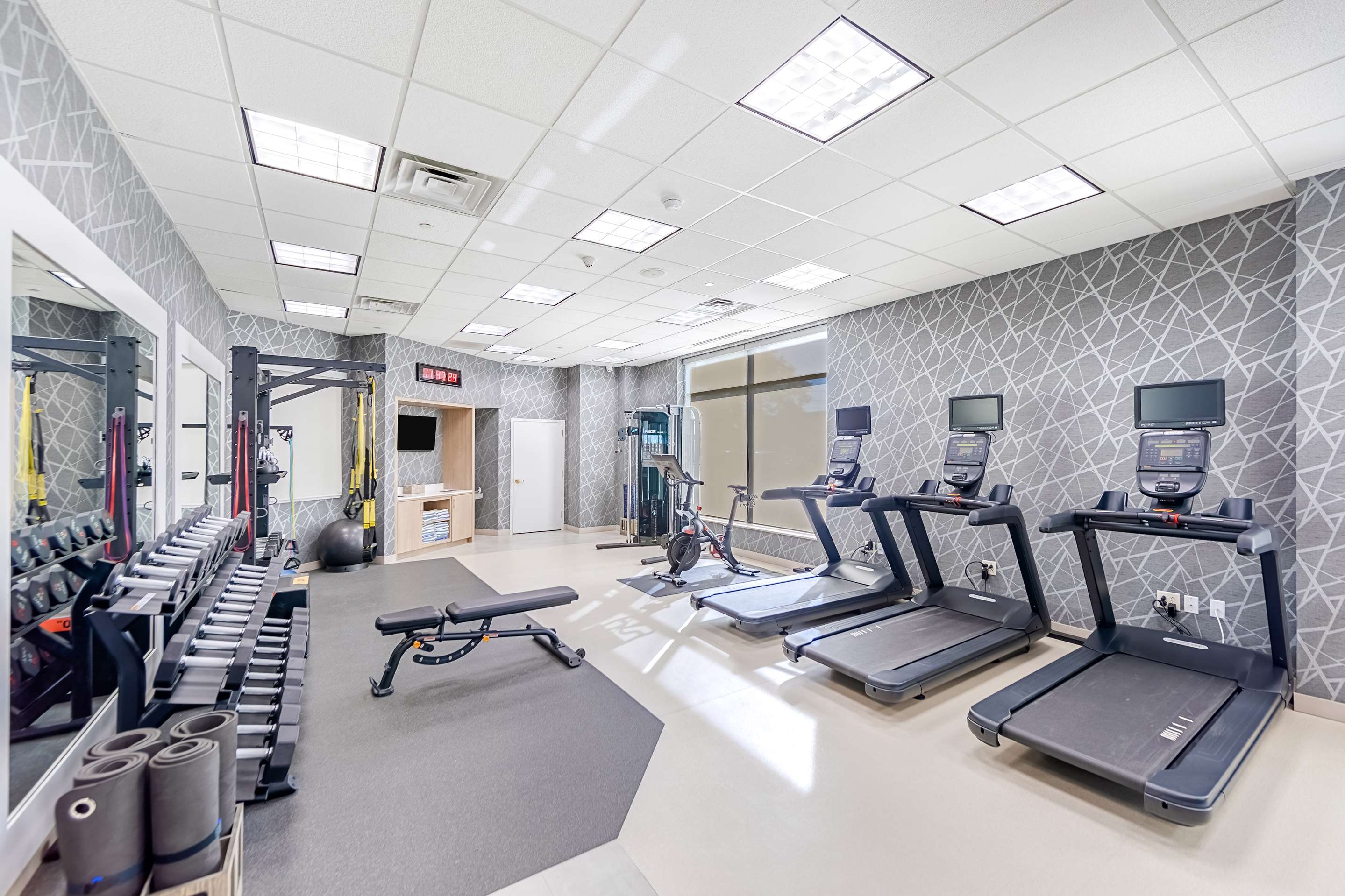 Health club fitness center gym | Homewood Suites by Hilton East Rutherford - Meadowlands