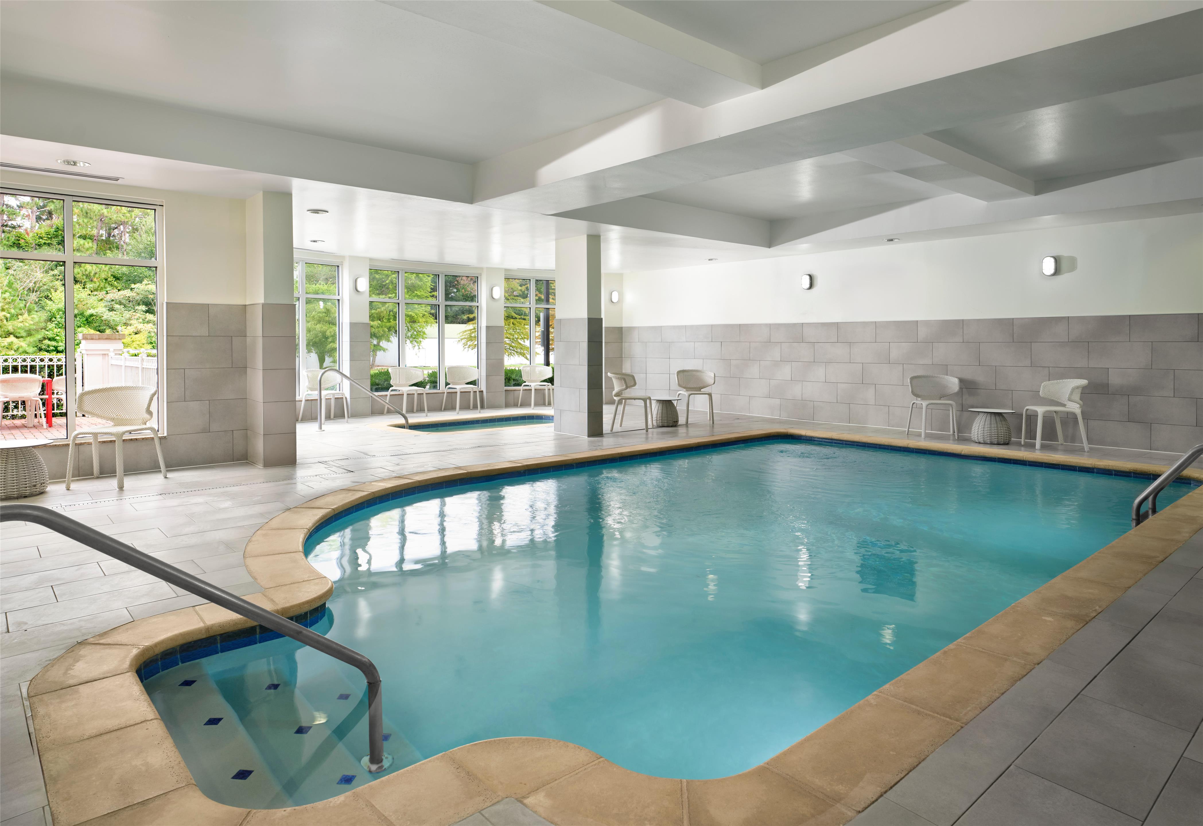 Pool | Hilton Garden Inn Meridian