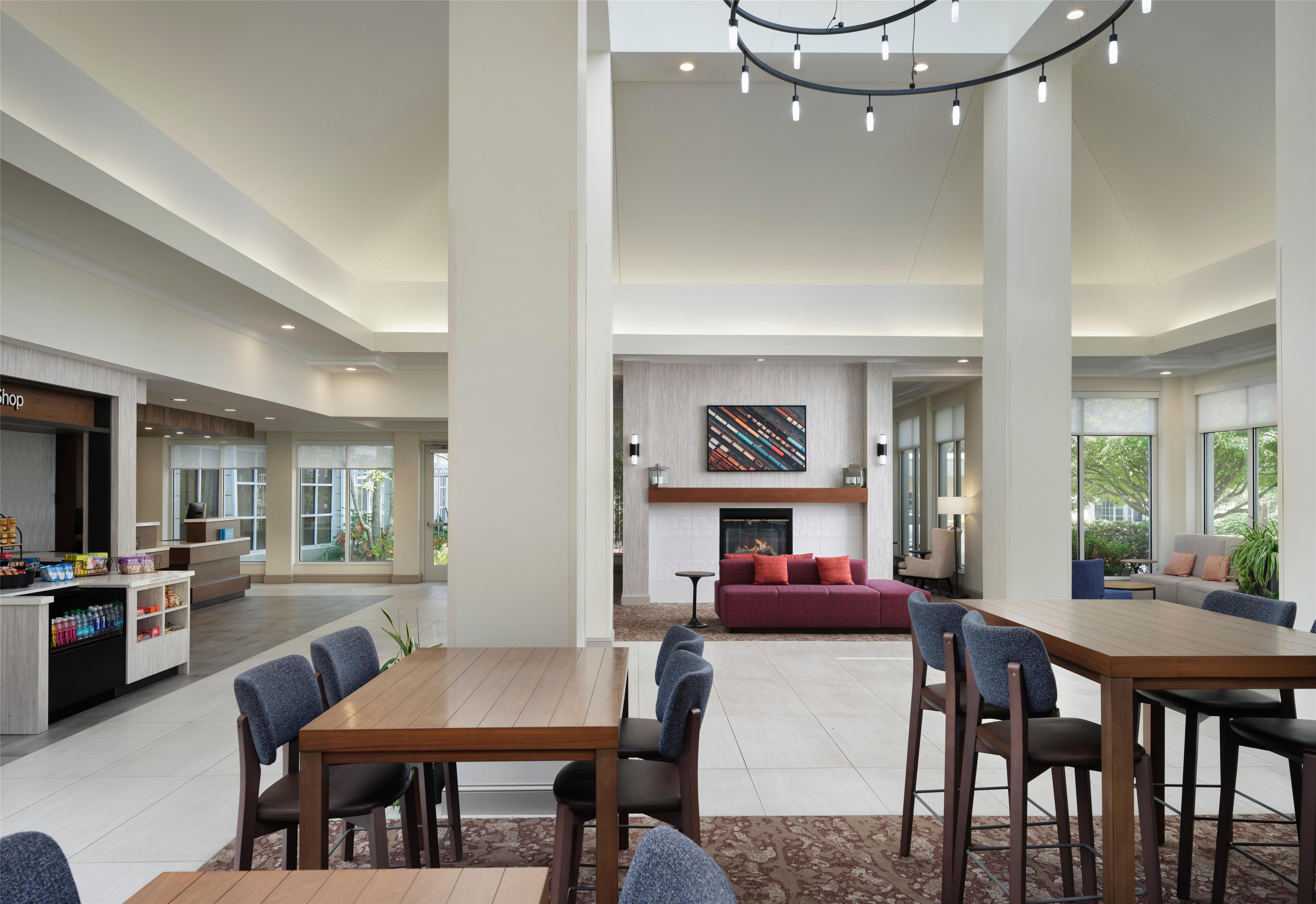Lobby | Hilton Garden Inn Meridian