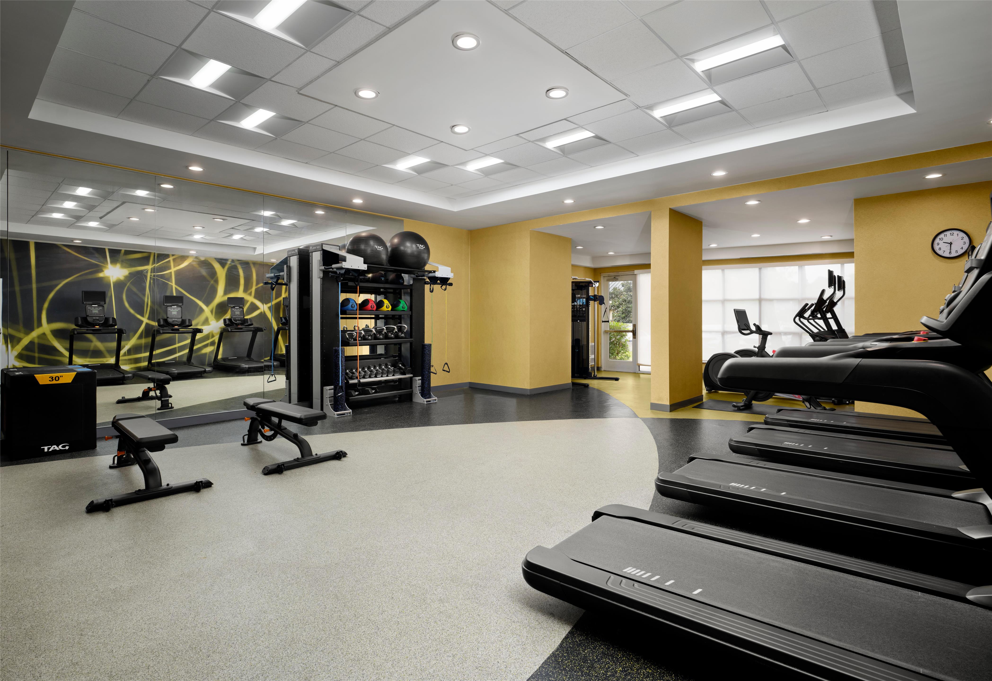 Health club fitness center gym | Hilton Garden Inn Meridian