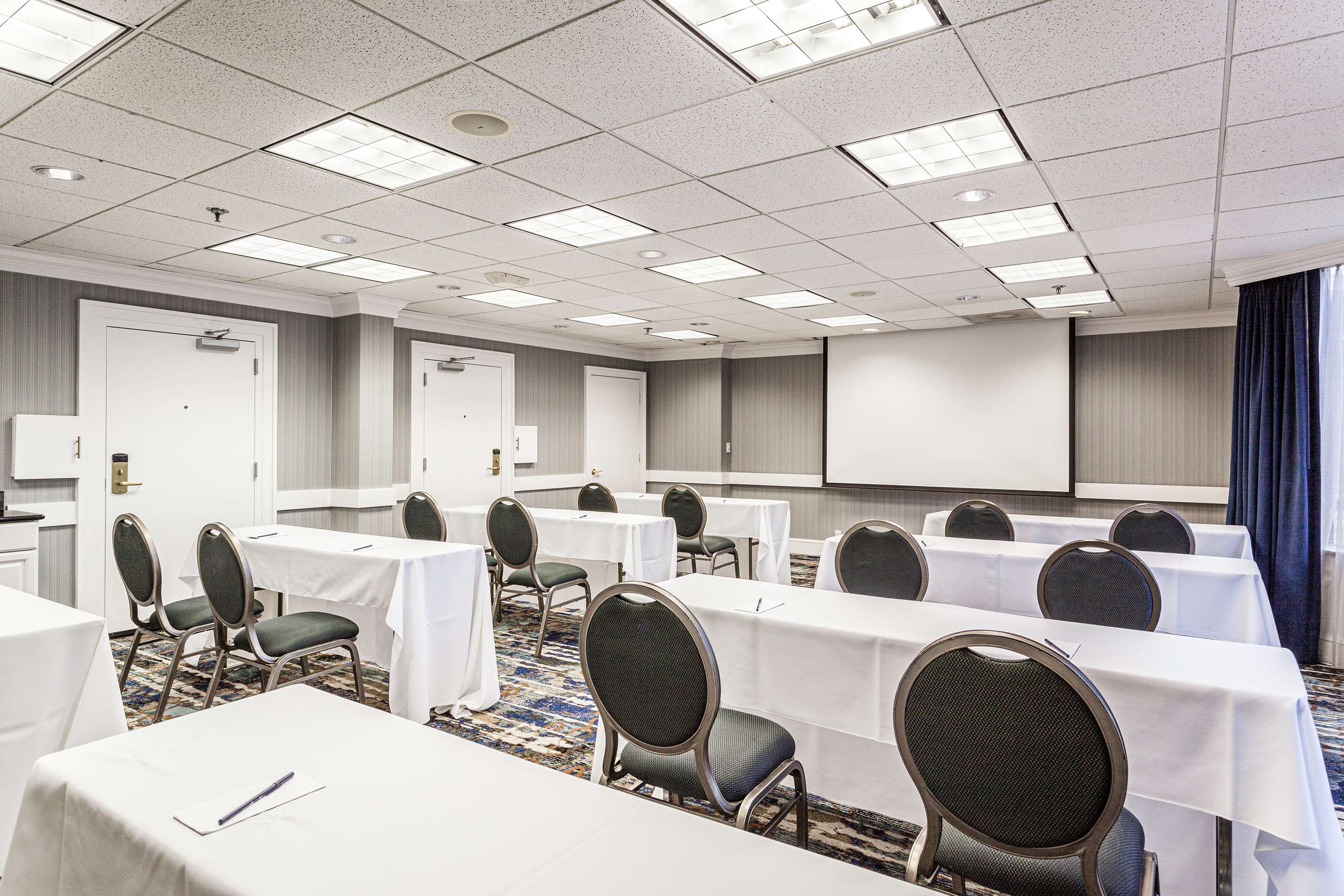Meeting Room | DoubleTree by Hilton Hotel Memphis