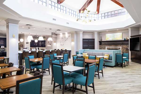 Amenities - Hampton Inn & Suites Peabody Place Memphis