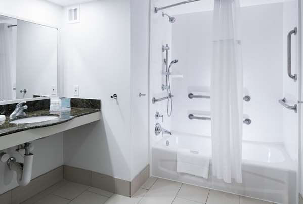  - Hampton Inn & Suites Peabody Place Memphis