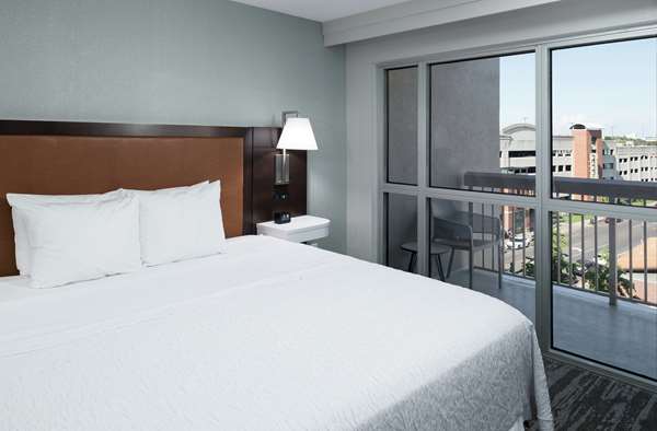  - Hampton Inn & Suites Peabody Place Memphis