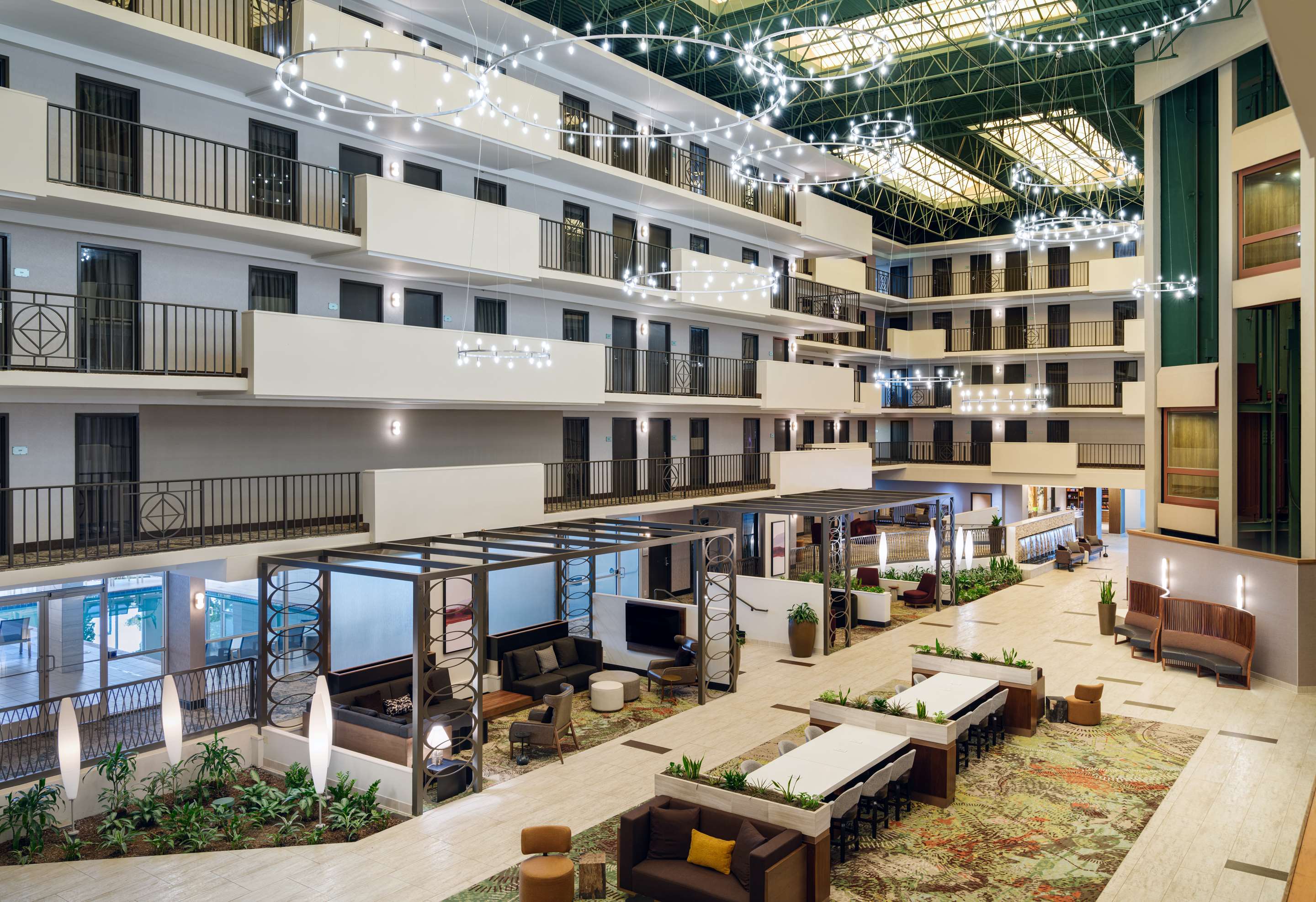 Lobby | Embassy Suites Memphis