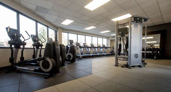 Fitness/ Exercise Room - Hilton Hotel Memphis