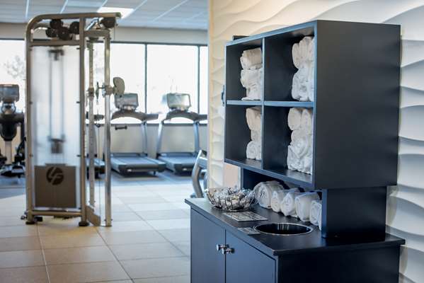 Fitness/ Exercise Room - Hilton Hotel Memphis