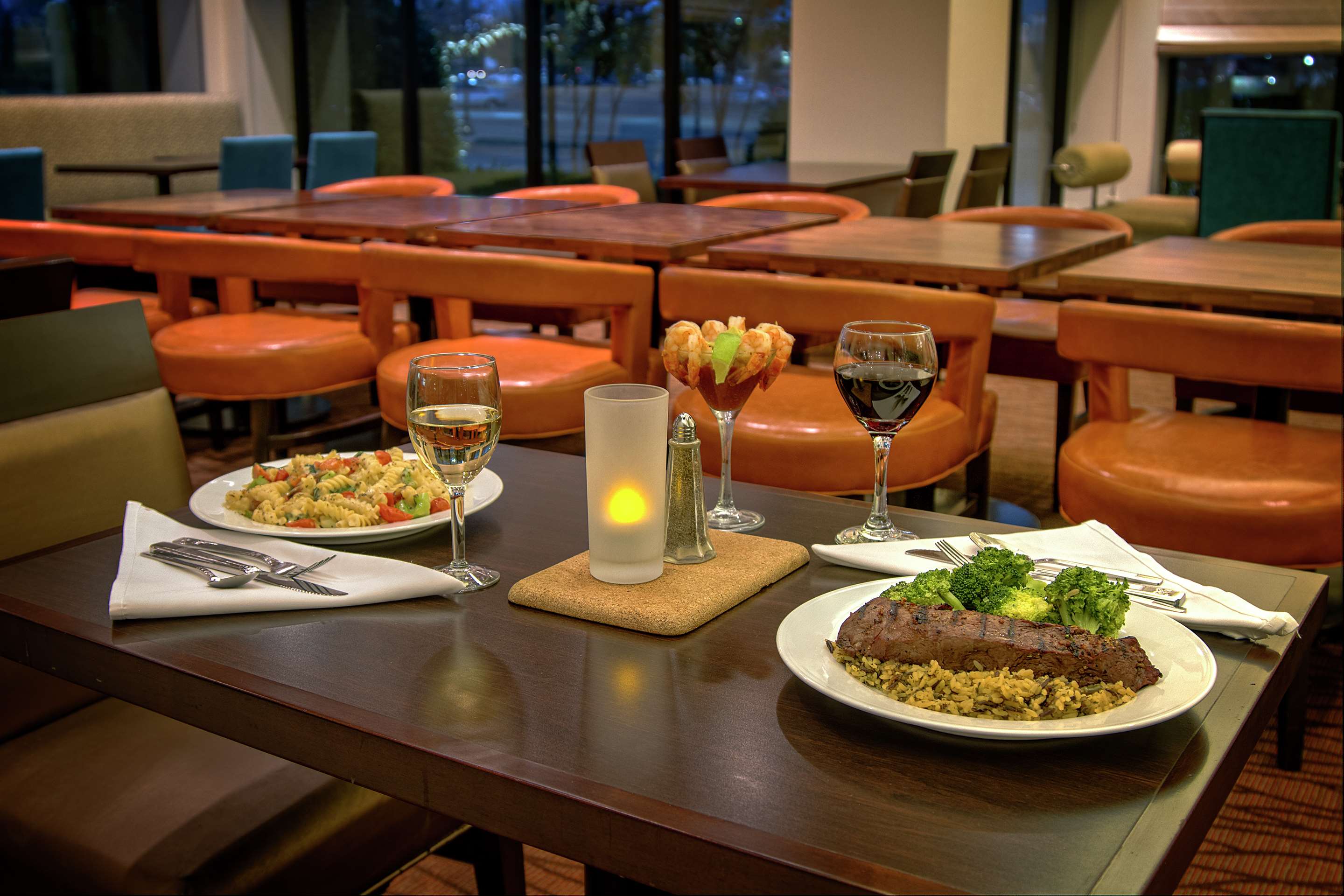 Restaurant | Hilton Garden Inn Memphis/Southaven, MS