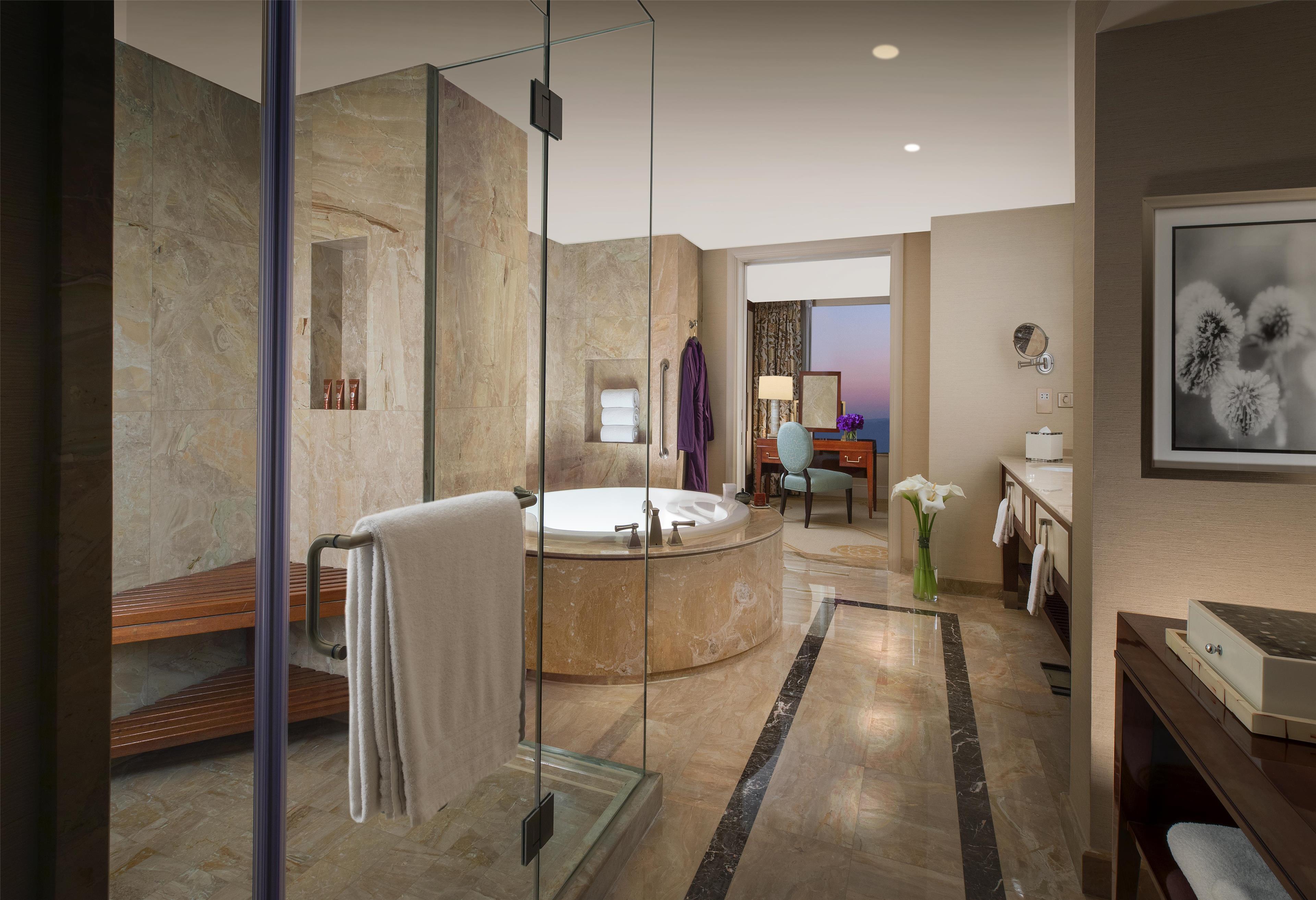 Conrad Macao Cotai Central Room Type - KING PREMIER SUITE ET VW