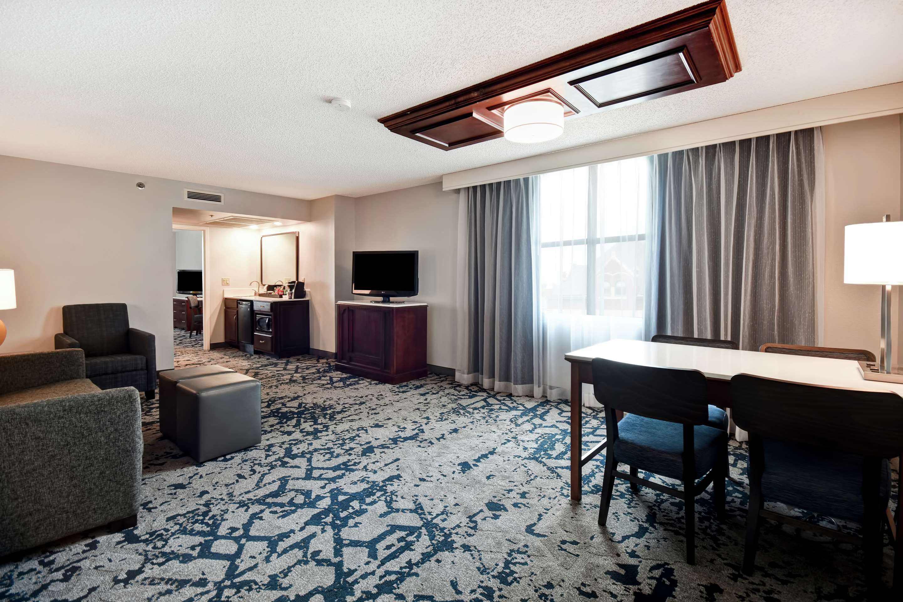 Guest room