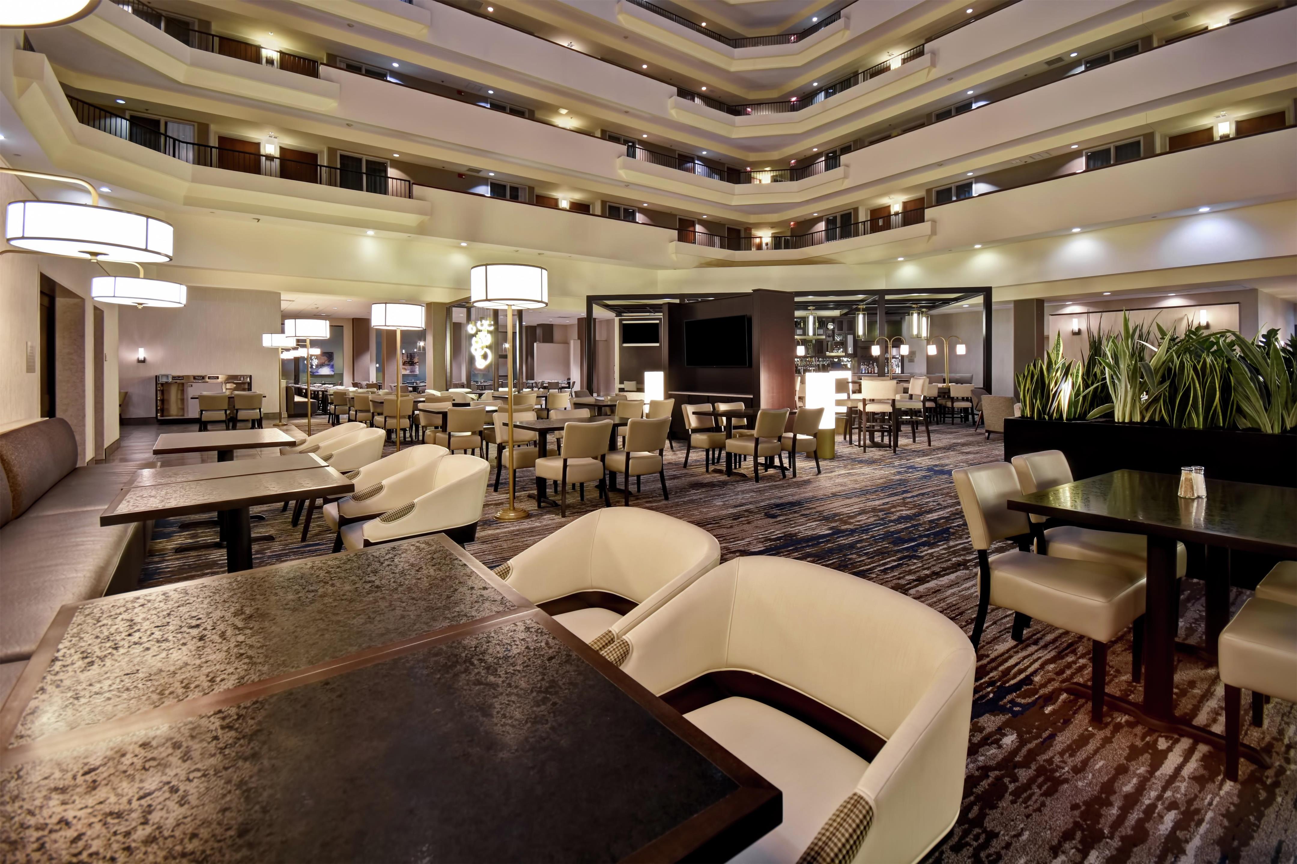Lobby | Embassy Suites by Hilton Montgomery Hotel & Conference Ctr