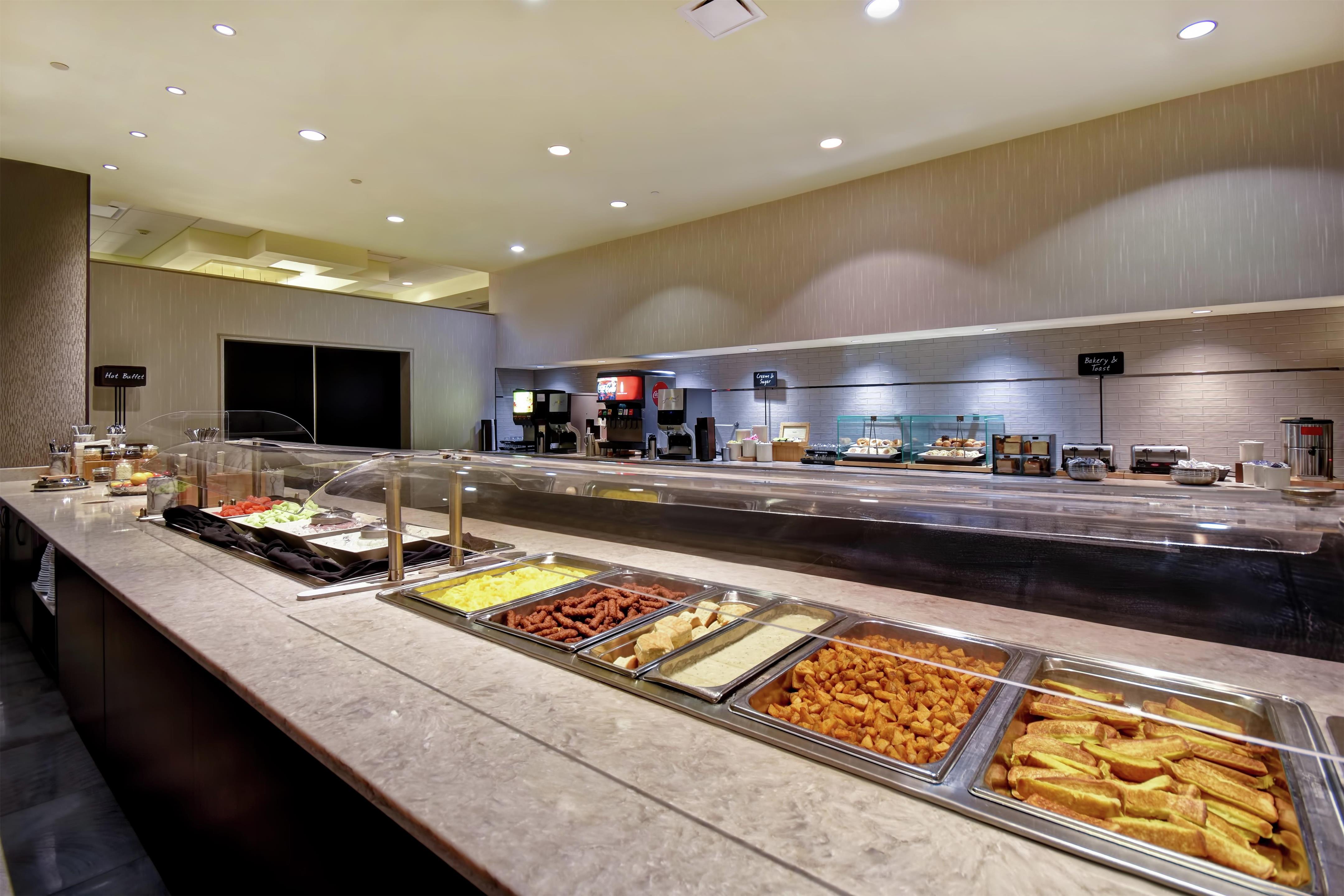 Breakfast Area | Embassy Suites by Hilton Montgomery Hotel & Conference Ctr