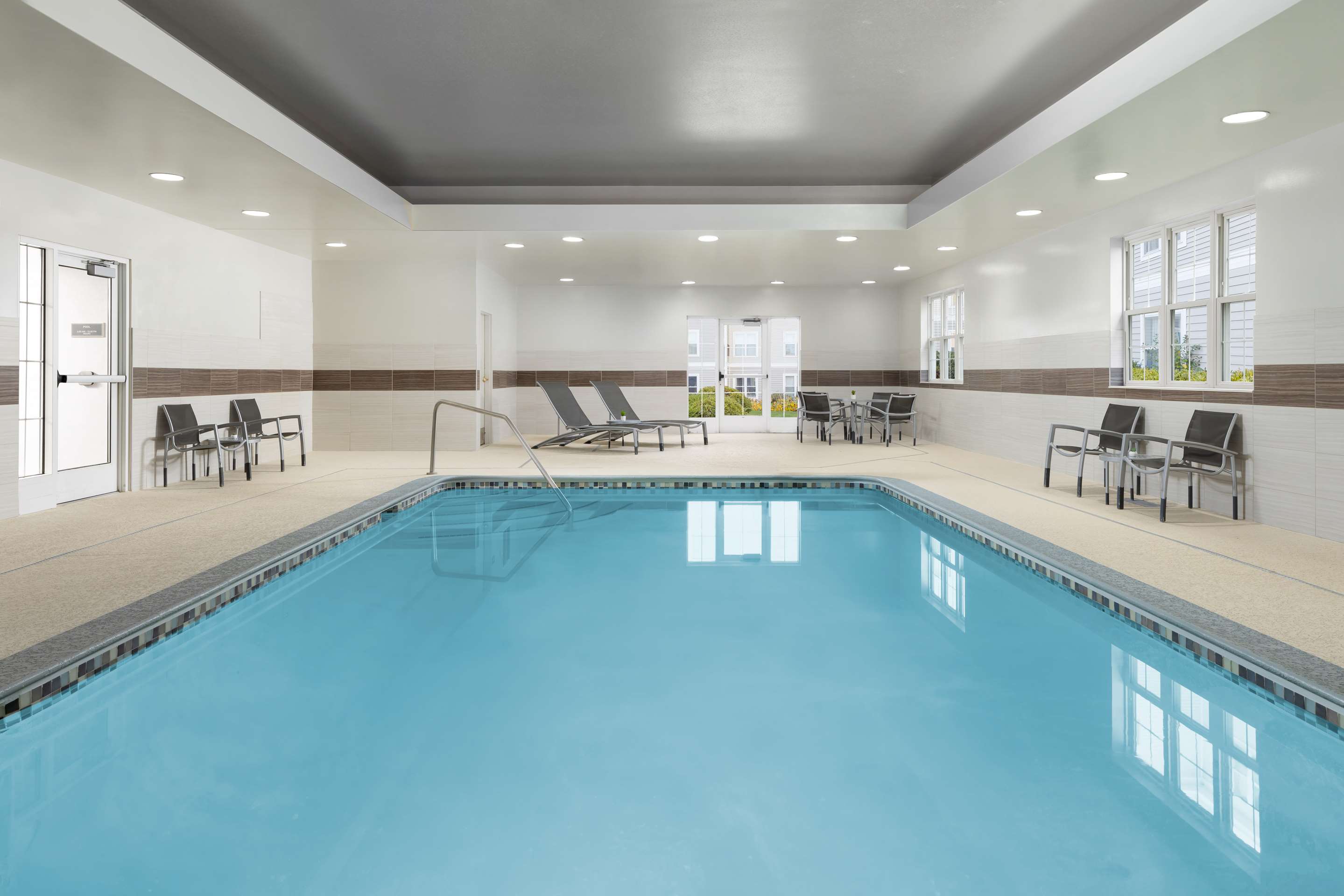 Pool | Homewood Suites by Hilton Manchester/Airport