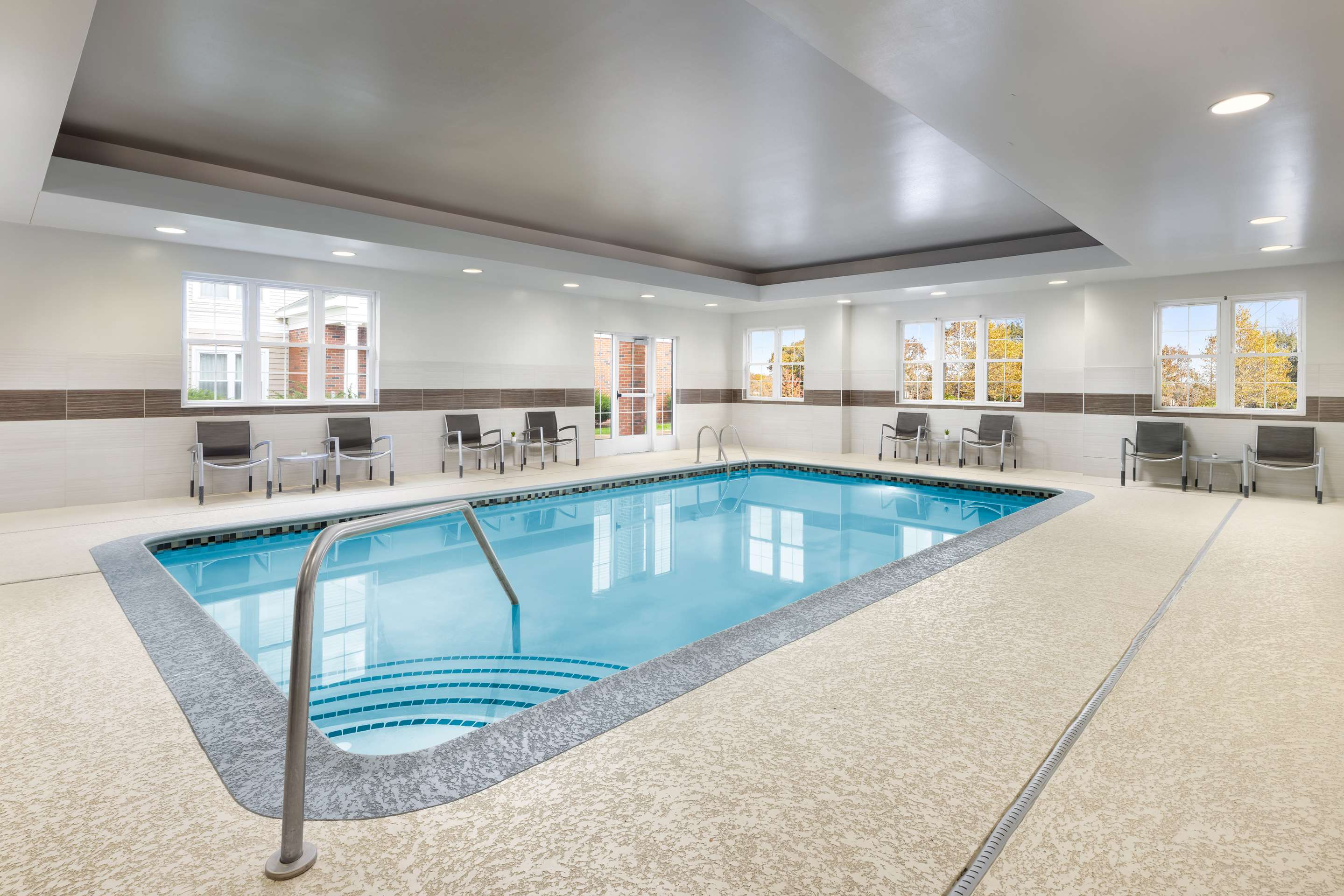 Pool | Homewood Suites by Hilton Manchester/Airport
