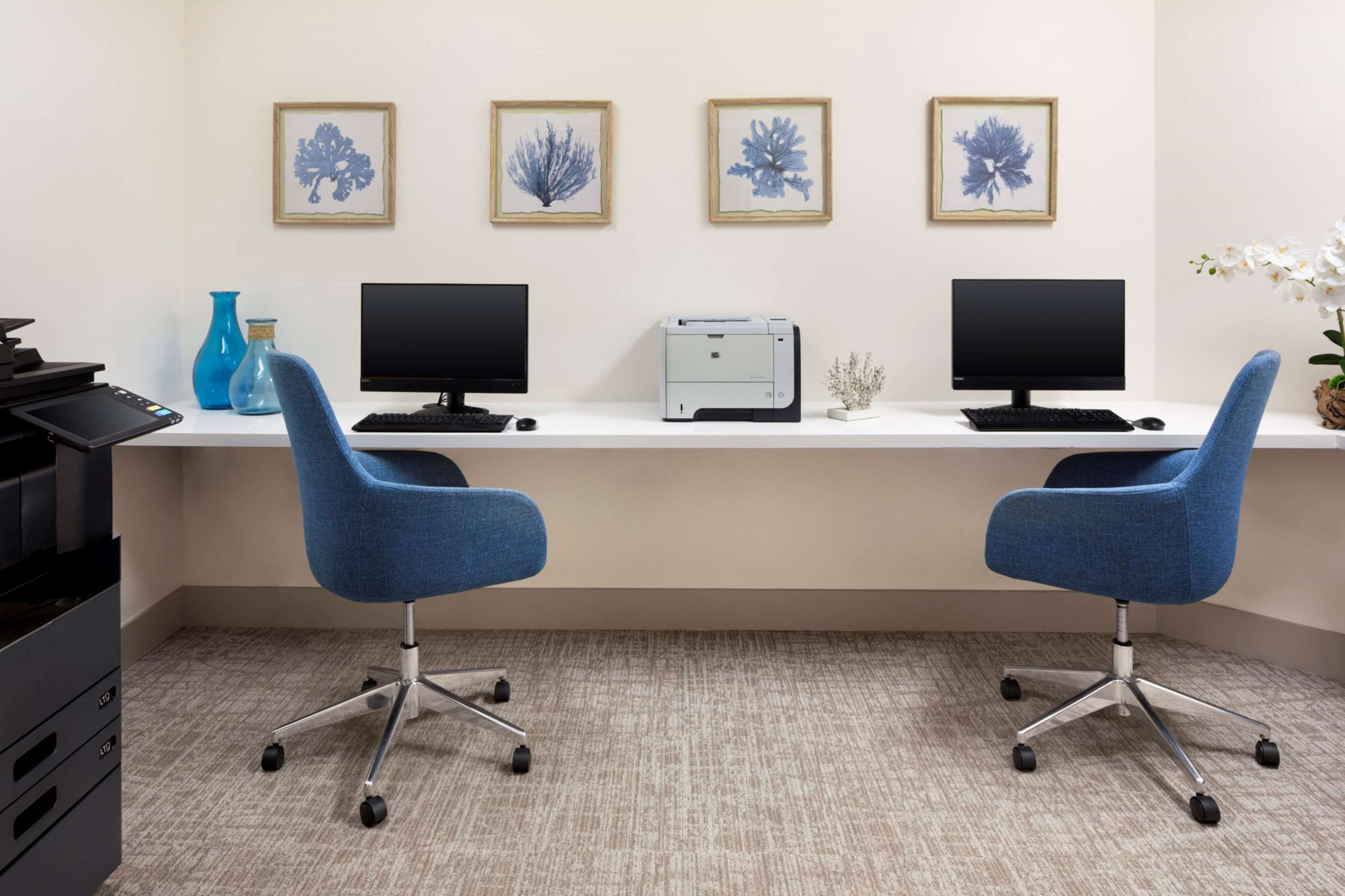 Business Center | Hilton Garden Inn Miami Airport West