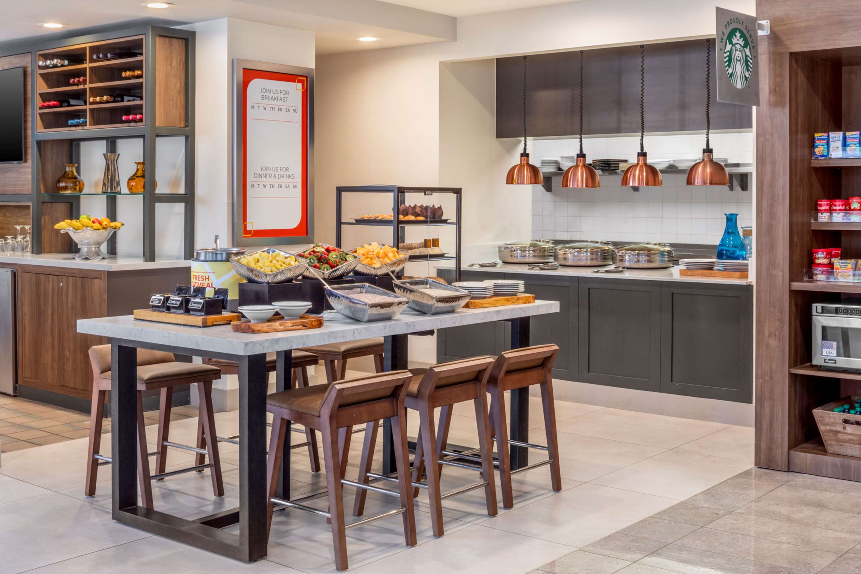Breakfast Area | Hilton Garden Inn Miami Airport West