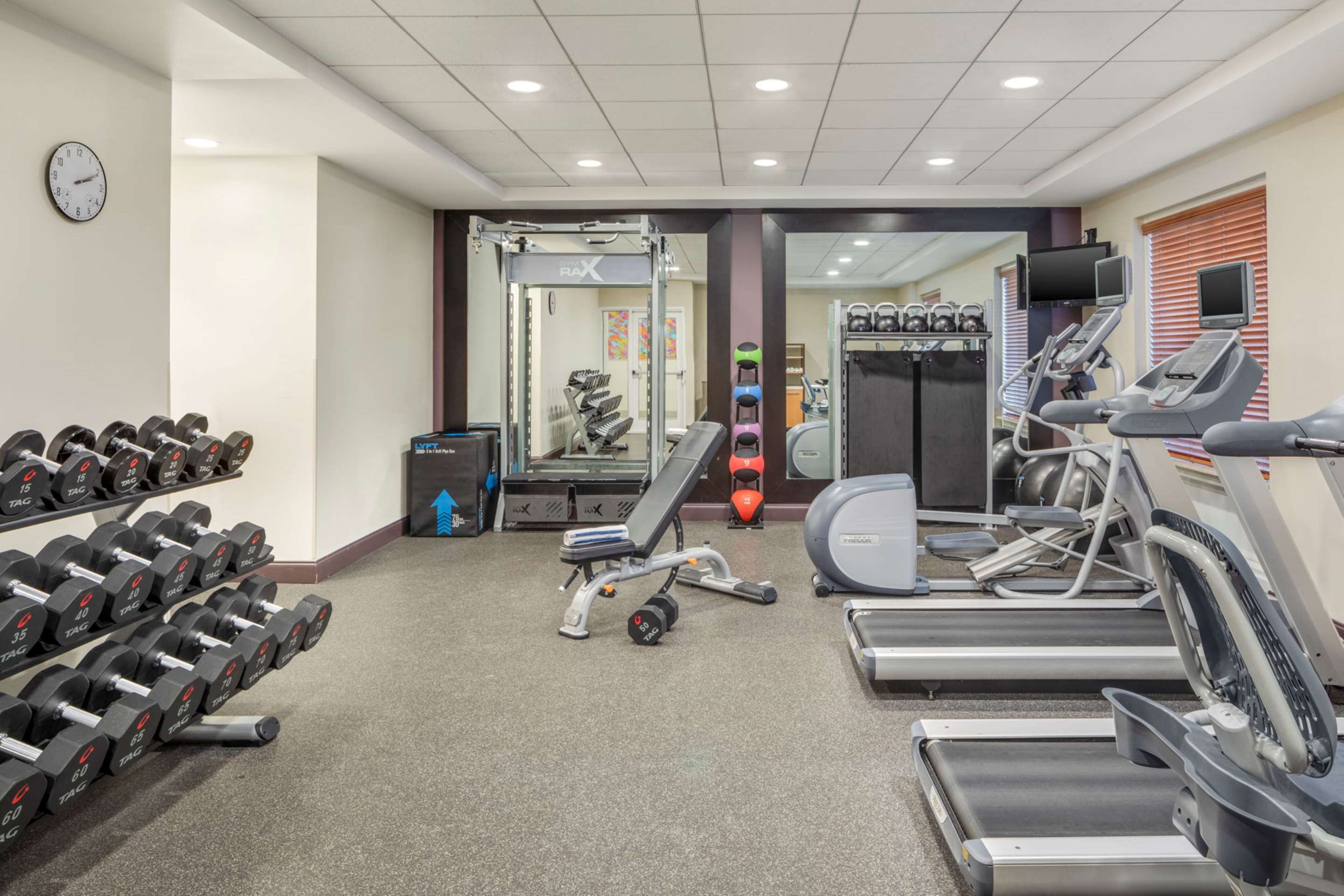 Health club fitness center gym | Hilton Garden Inn Miami Airport West
