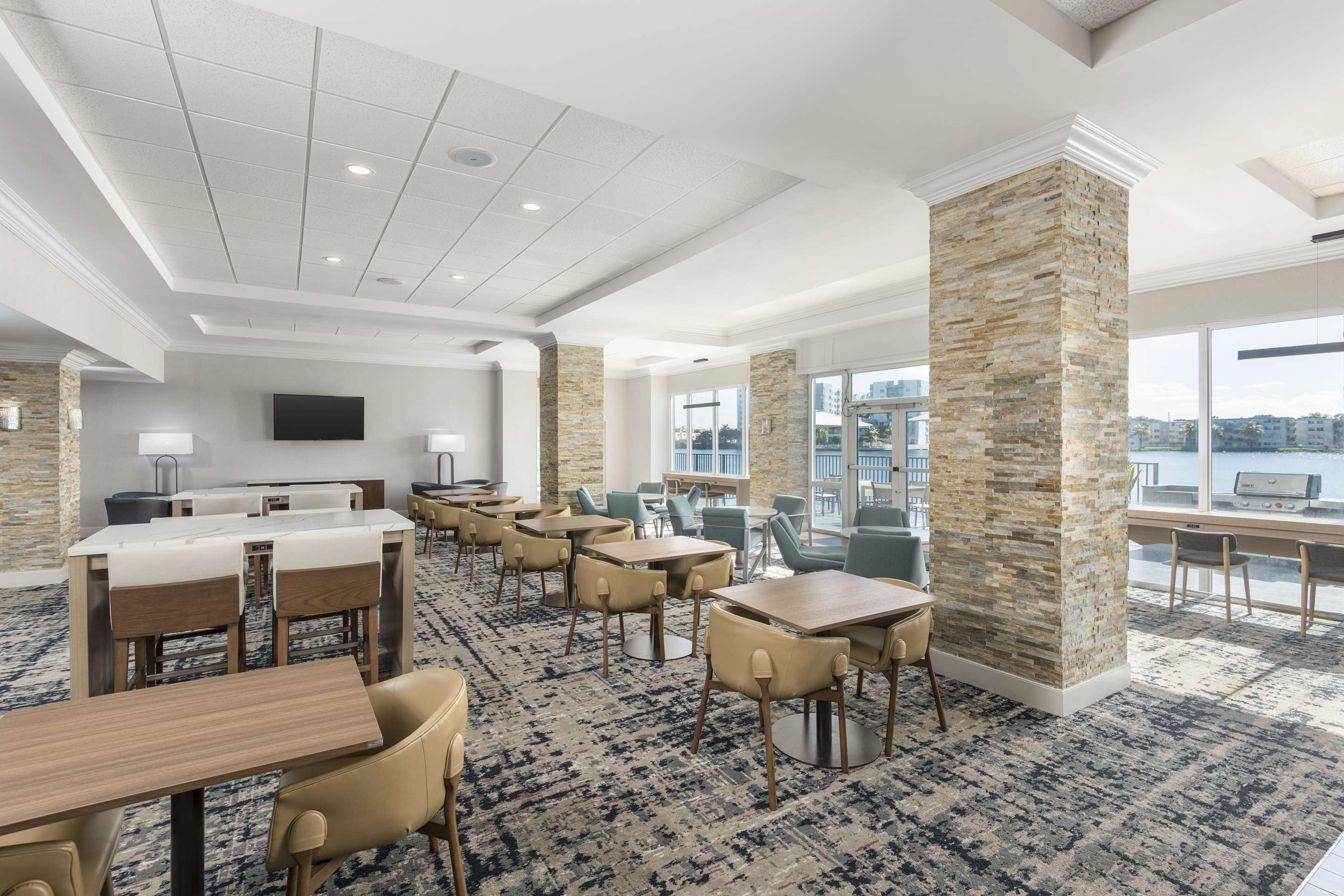 Lobby | Homewood Suites by Hilton Miami-Airport/Blue Lagoon