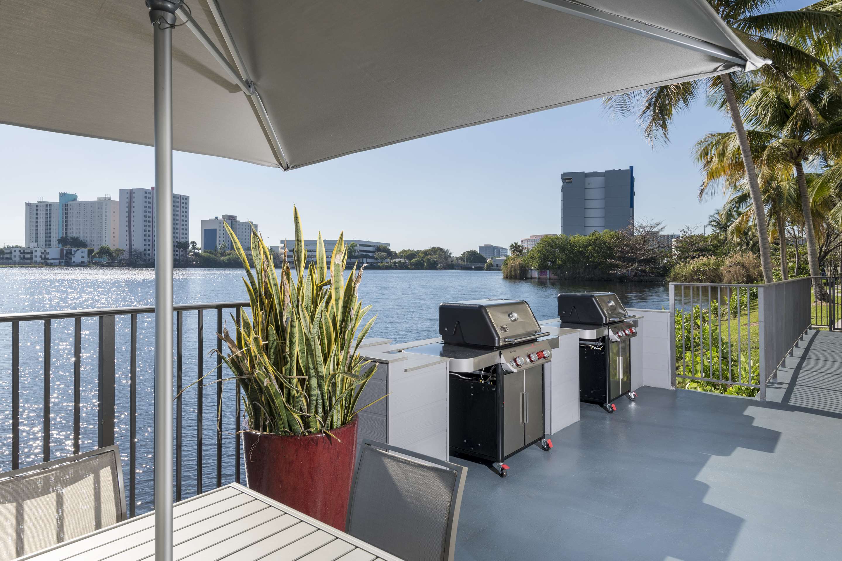 Restaurant | Homewood Suites by Hilton Miami-Airport/Blue Lagoon