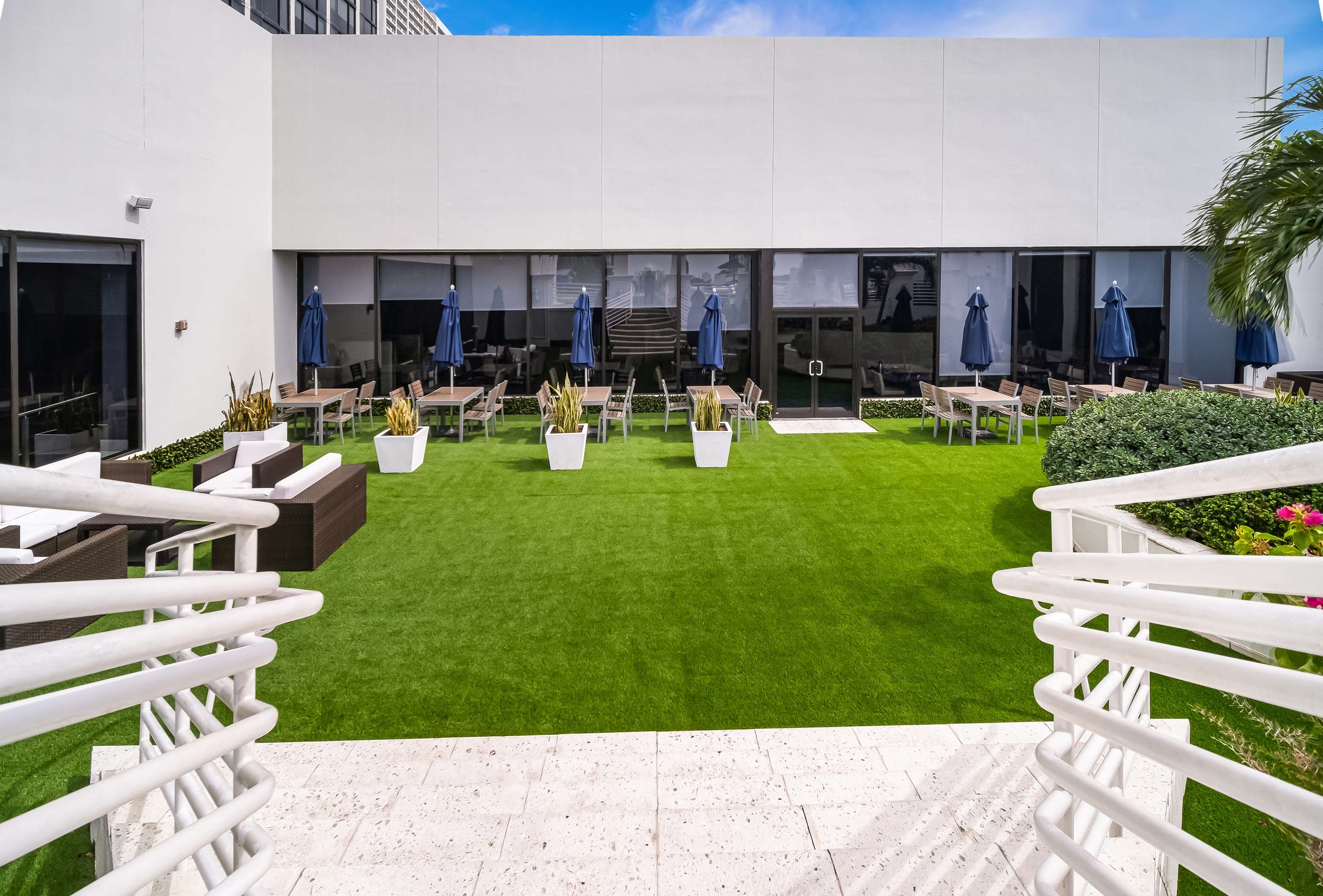 Exterior | Hilton Miami Downtown