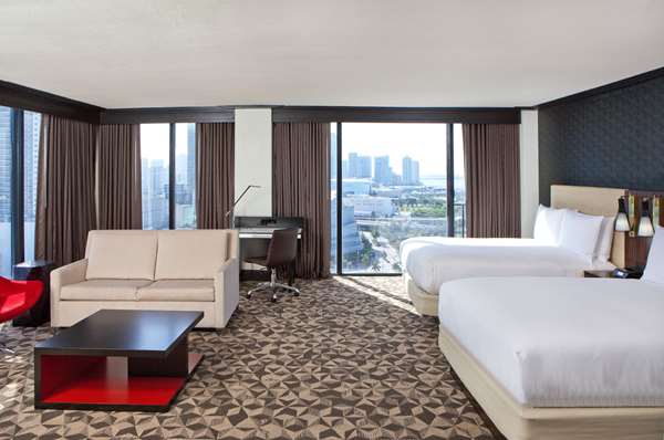  - Hilton Hotel Downtown Miami