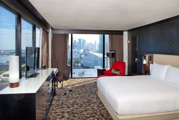  - Hilton Hotel Downtown Miami
