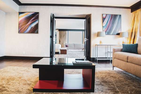  - Hilton Hotel Downtown Miami