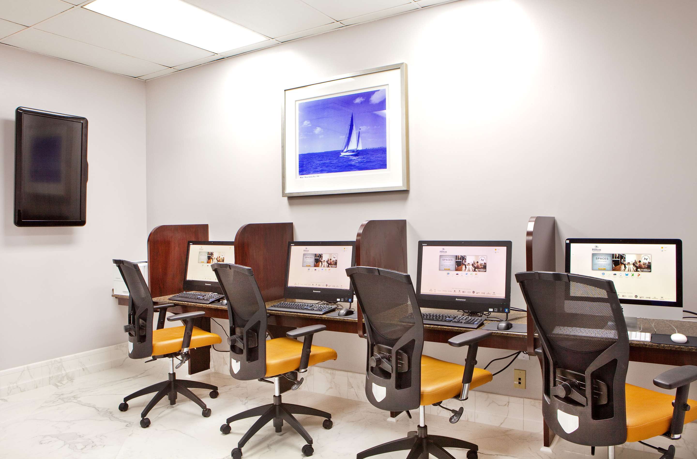Business Center | Hilton Miami Downtown