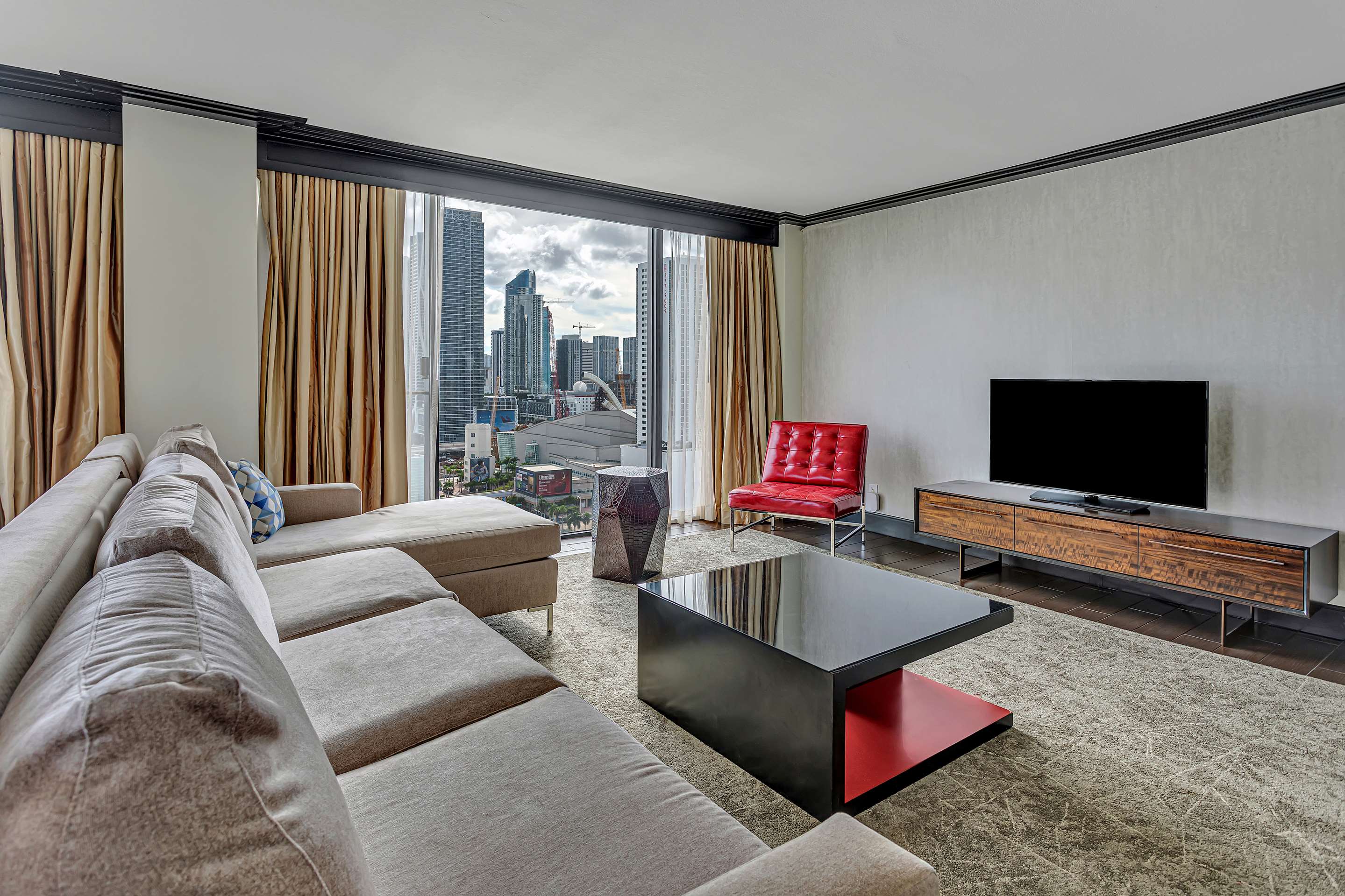 Guest room