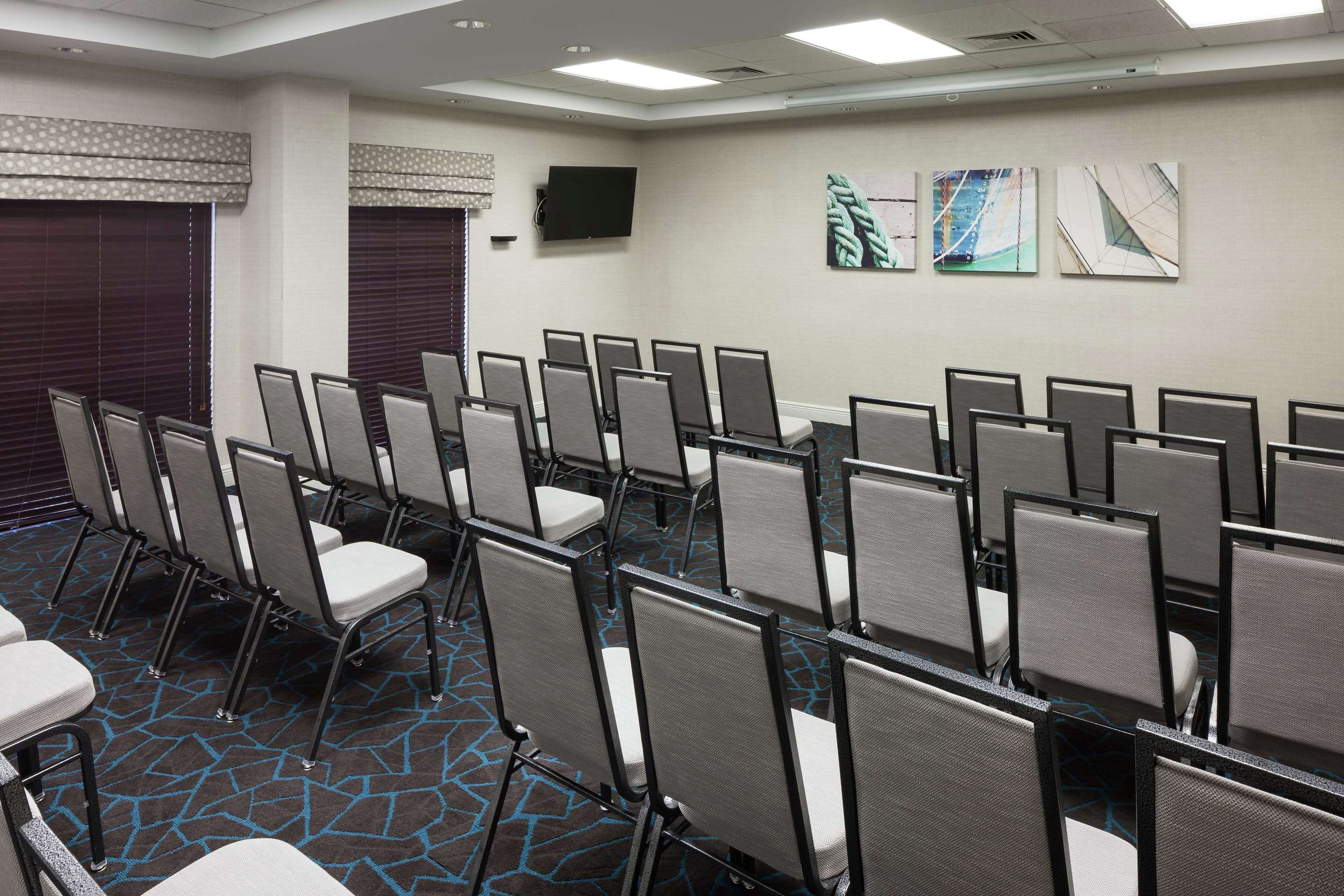 Meeting Room | Hampton Inn & Suites Miami-Doral Dolphin Mall