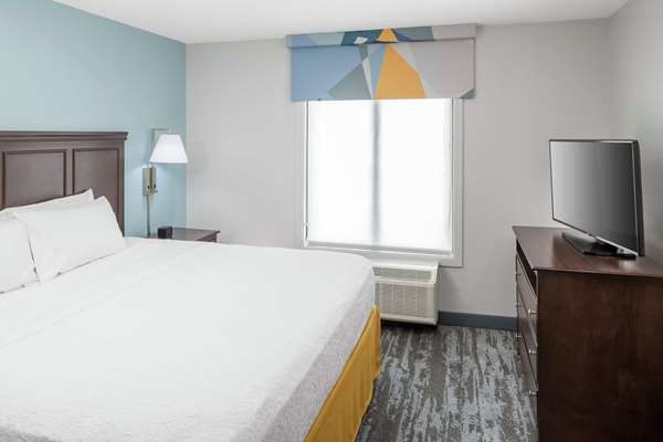  - Hampton Inn & Suites West Doral - FL Turnpike, Exit 29
