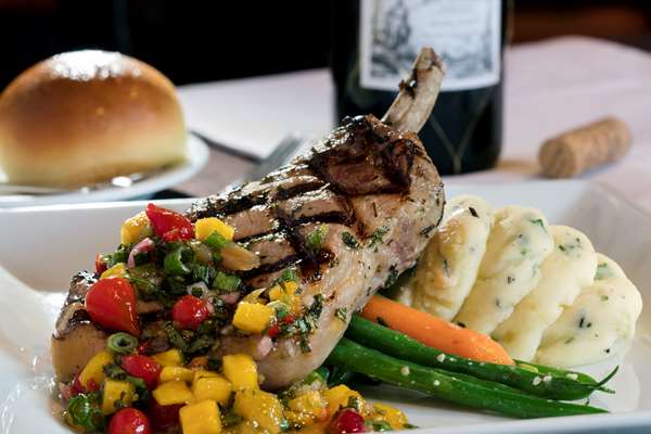 Restaurant - DoubleTree by Hilton Hotel Airport Miami