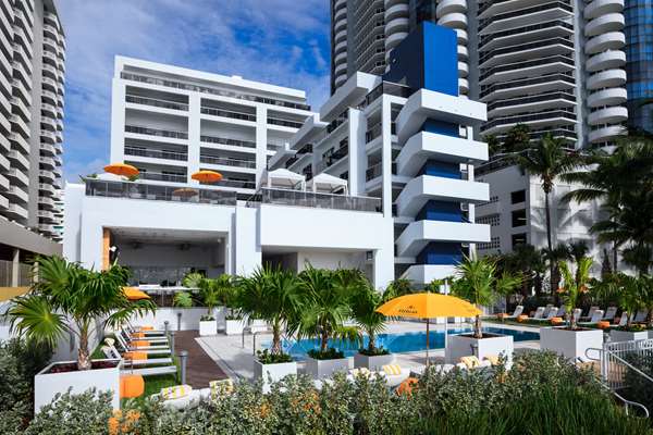 Exterior view - Hilton Cabana Hotel Miami Beach