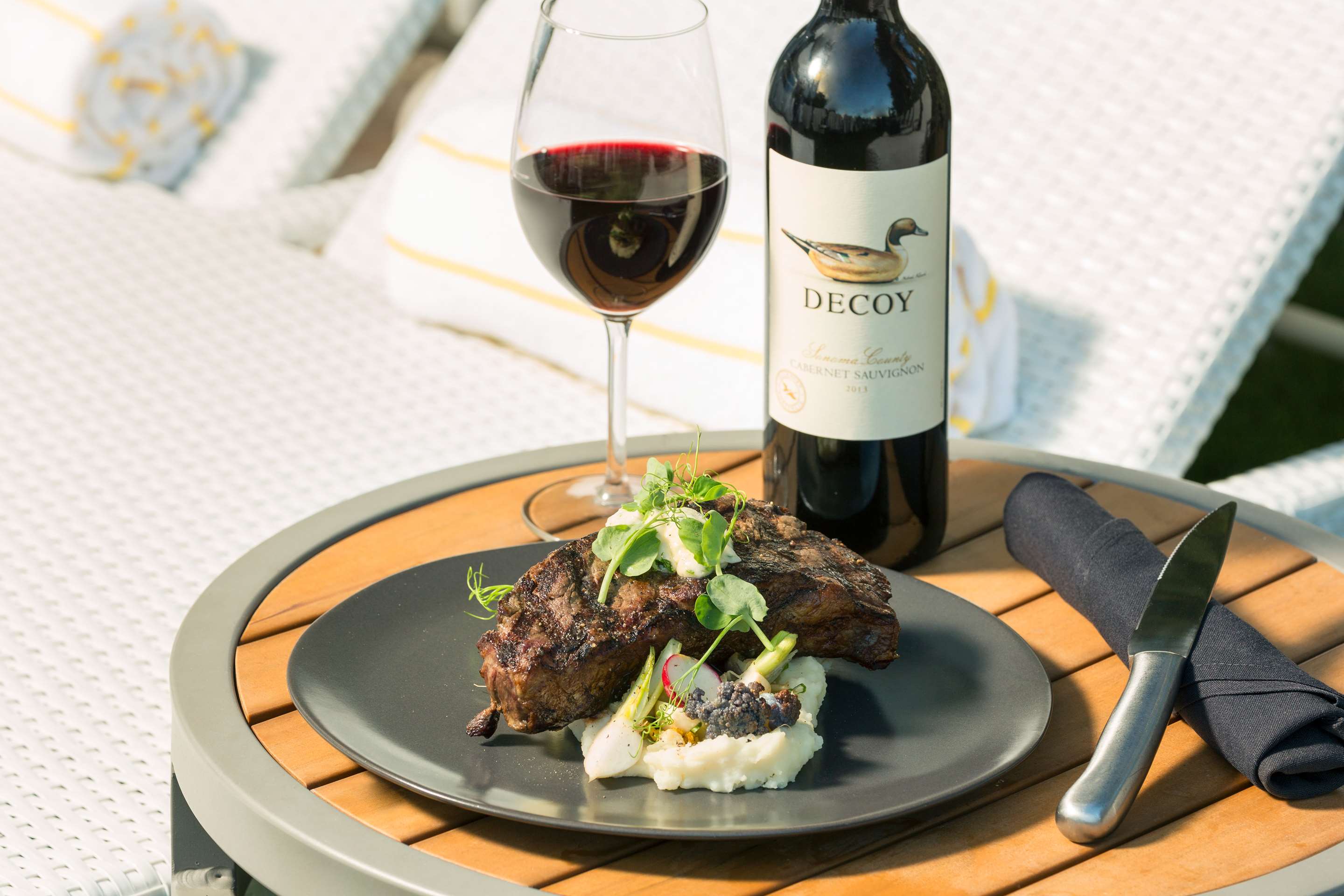 Restaurant | Hilton Cabana Miami Beach Resort