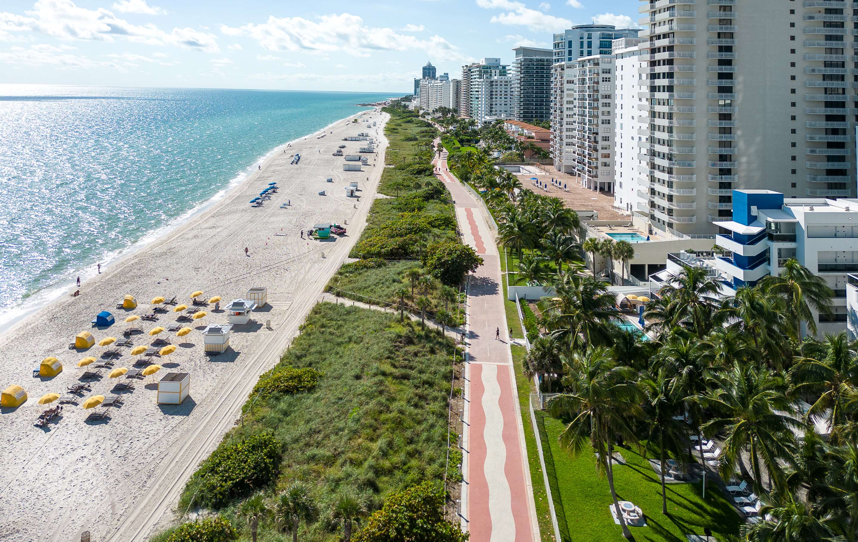 Exterior | Hilton Cabana Miami Beach Resort