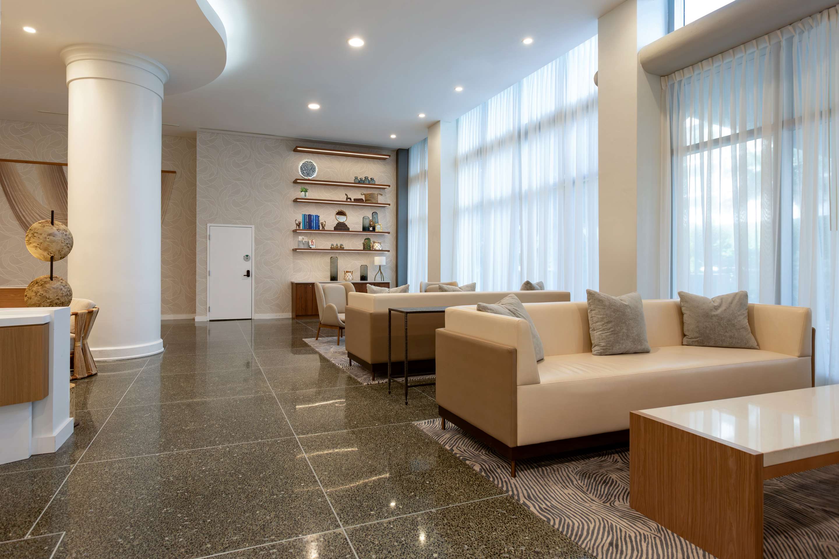 Lobby | Hilton Cabana Miami Beach Resort