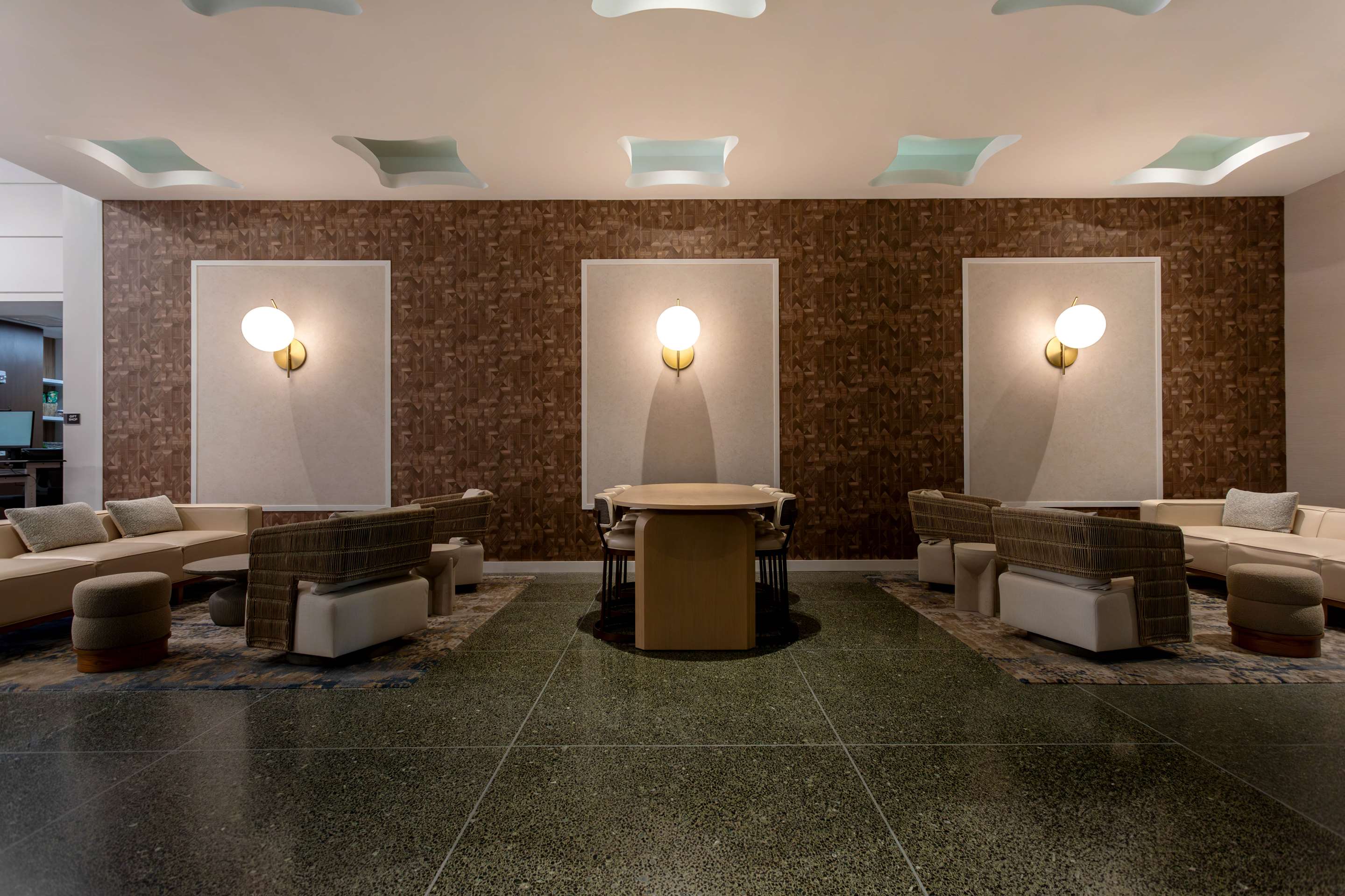 Lobby | Hilton Cabana Miami Beach Resort